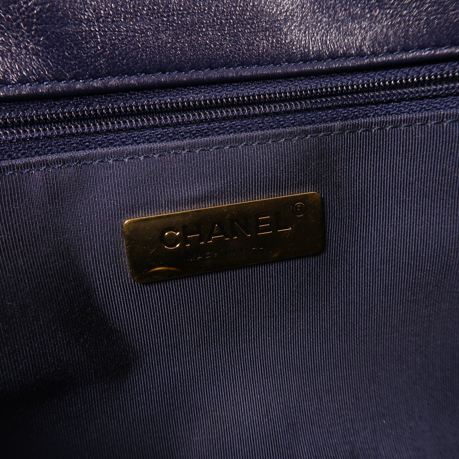 CHANEL 羊皮皮革Chanel 19手挽鏈帶肩背兩用袋深藍色