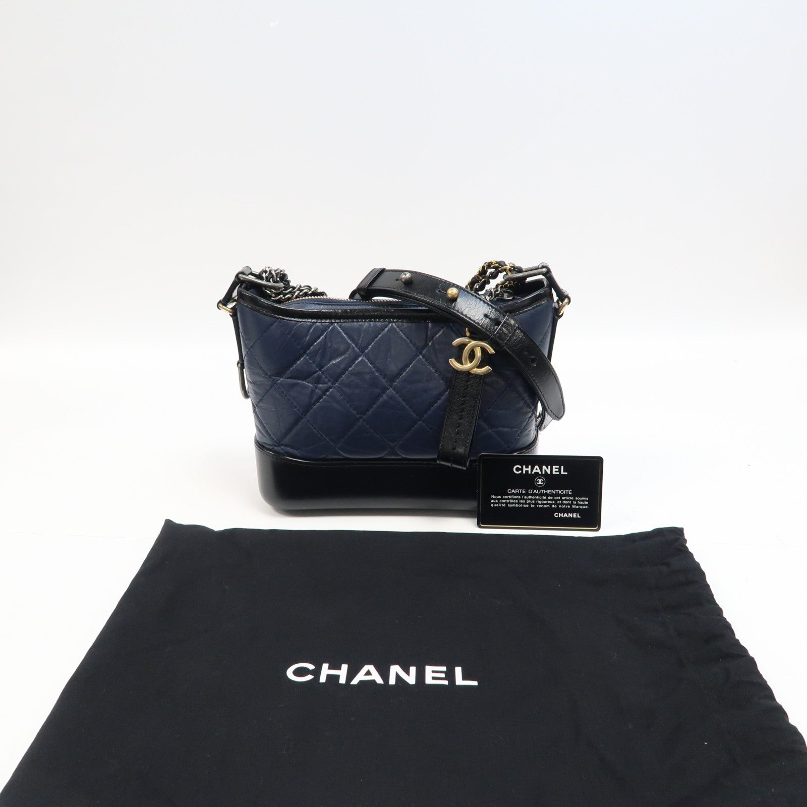 CHANEL 菱格牛皮皮革Gabrielle鏈帶肩背袋深藍色