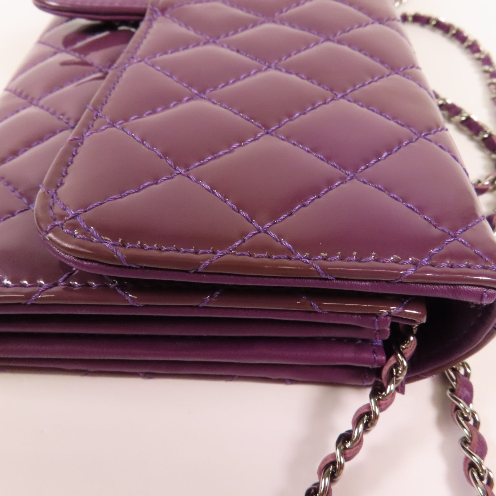 CHANEL 漆皮皮革Shoulder Bag銀扣鏈帶肩背袋