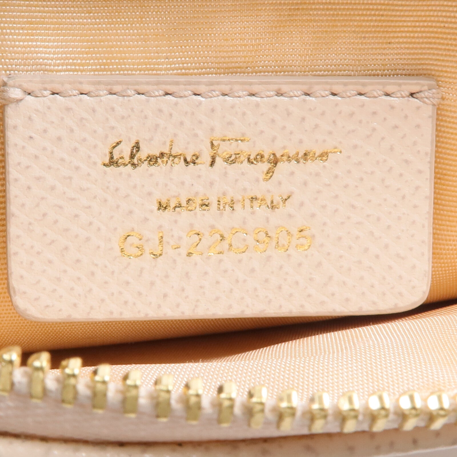 Salvatore Ferragamo 牛皮皮革Clutch/Pouch手拿包
