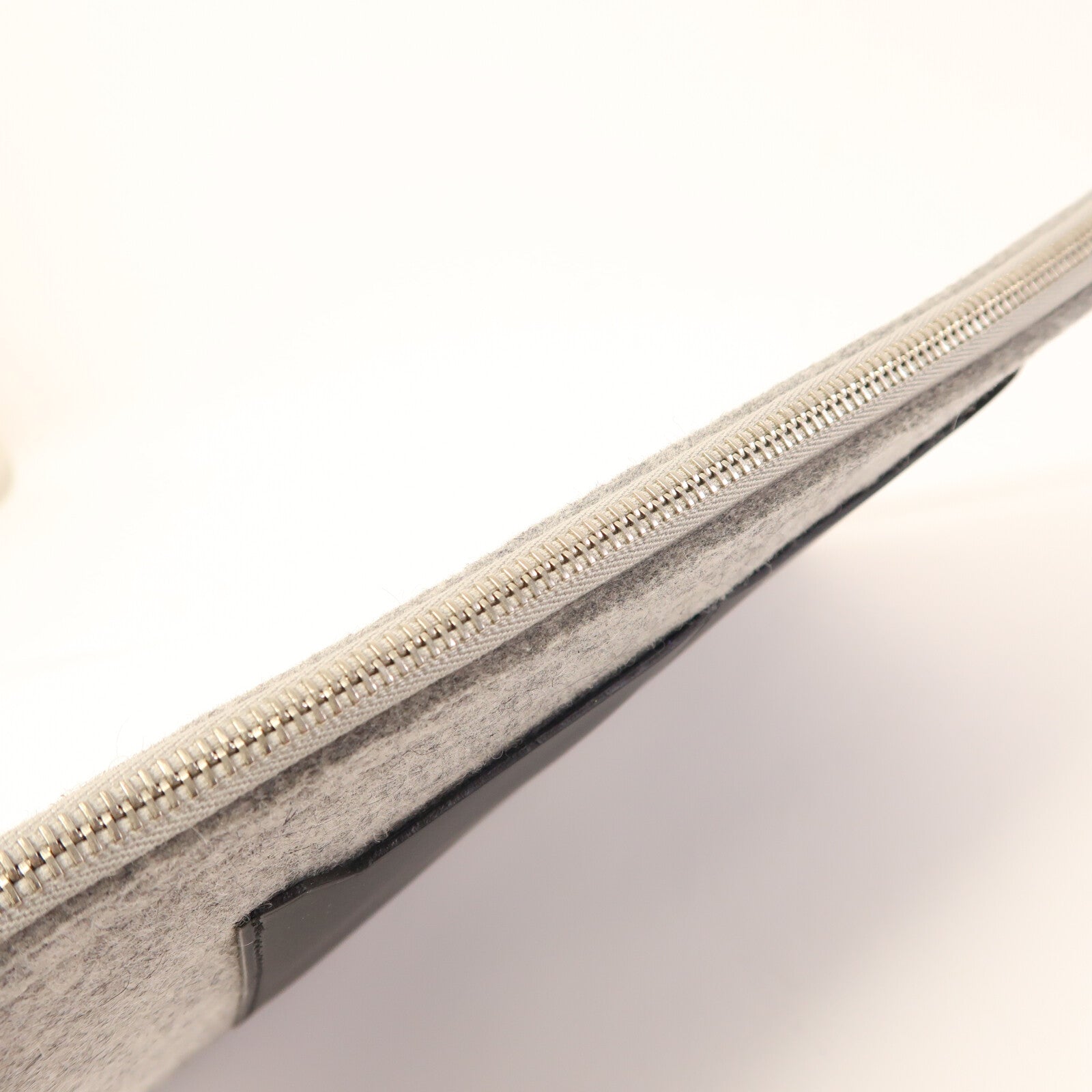 HERMES Veau Swift皮革Toudou 29手拿包Noir