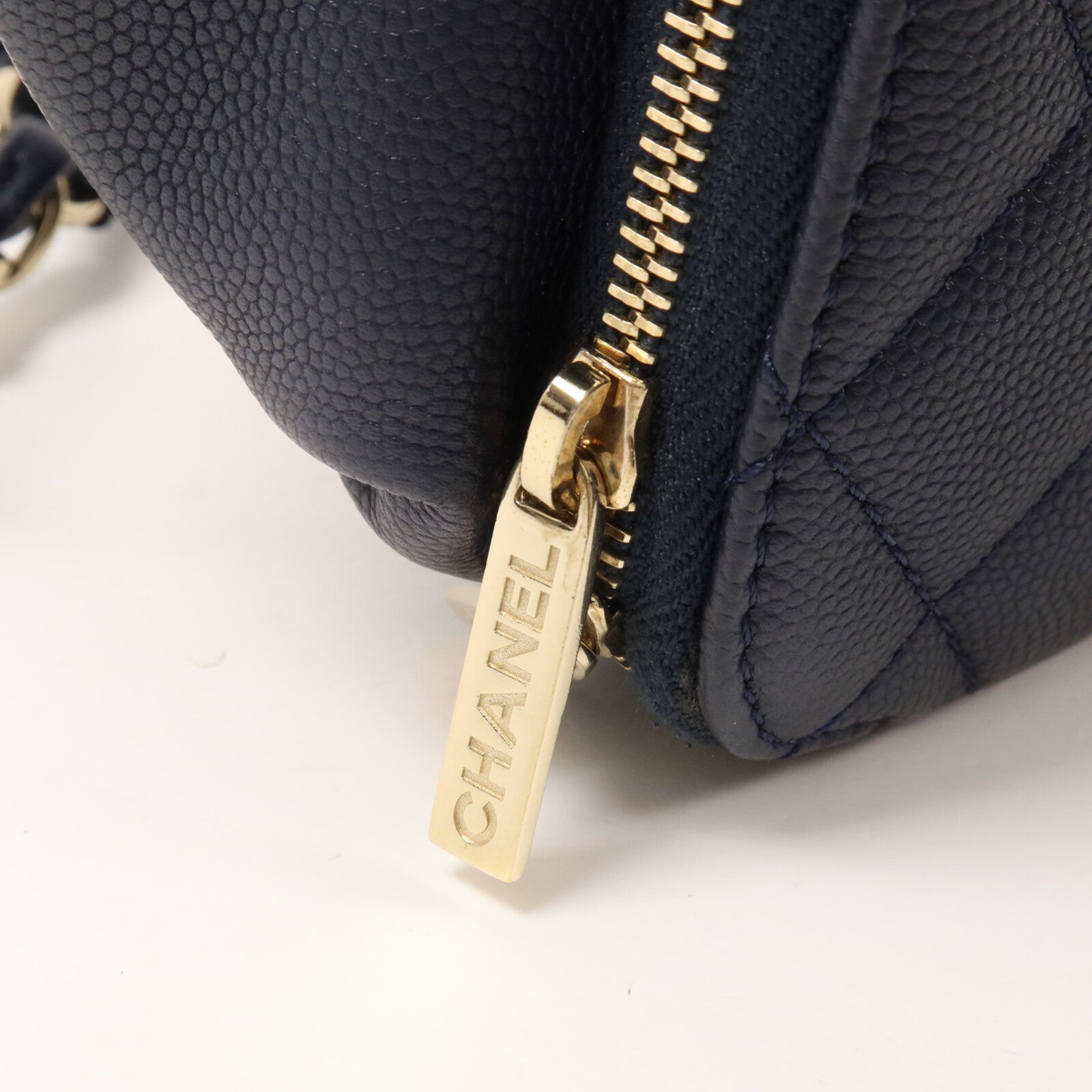 CHANEL 牛皮皮革Business Affinity Waist Bag鏈帶腰包