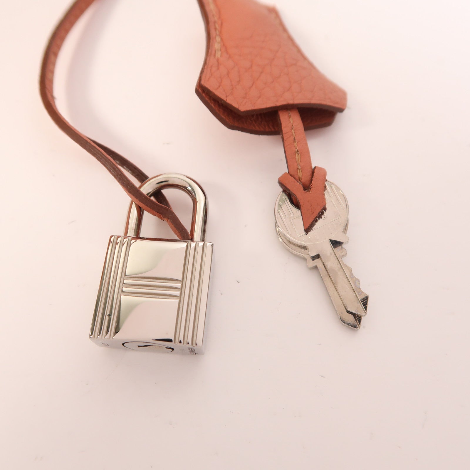 HERMES Clemence皮革Kelly 32 Amazon銀扣手挽肩背兩用袋Rose Tea