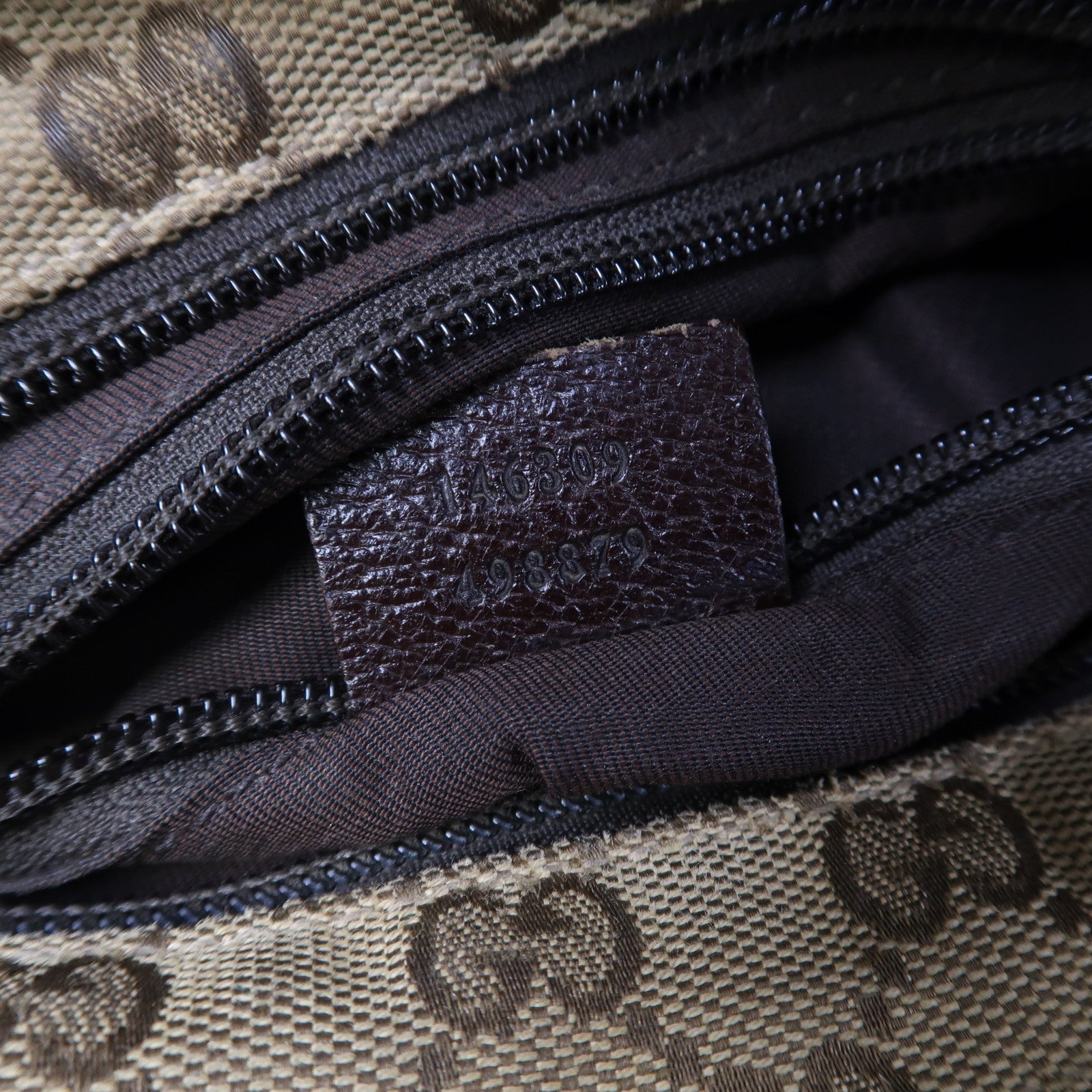 GUCCI 帆布Shoulder Bag銀扣肩背袋啡色