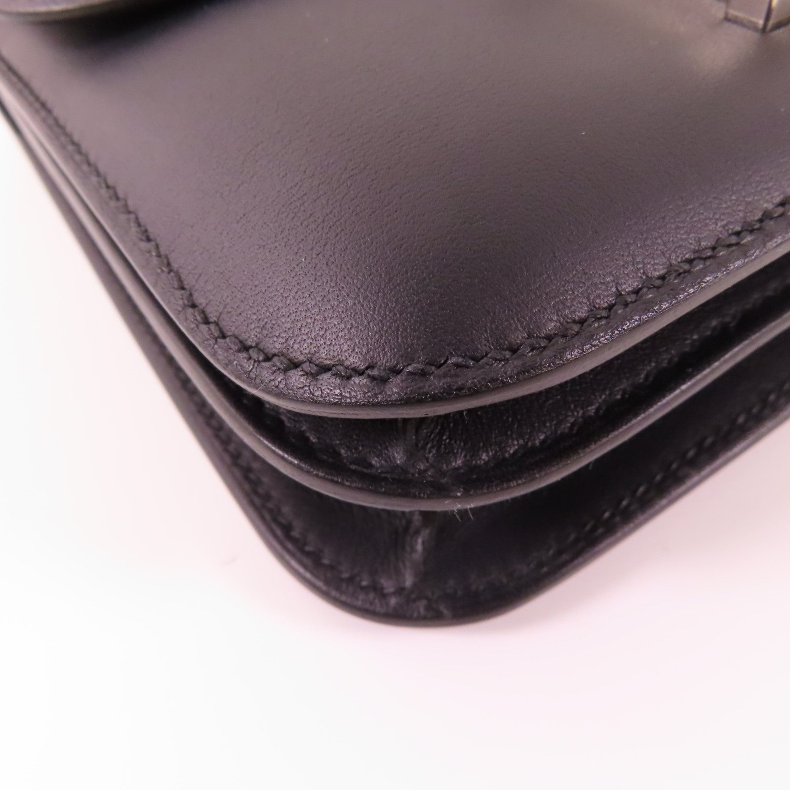 HERMES 【激減優惠】Swift皮革Constance Mini銀扣肩背袋89 Noir