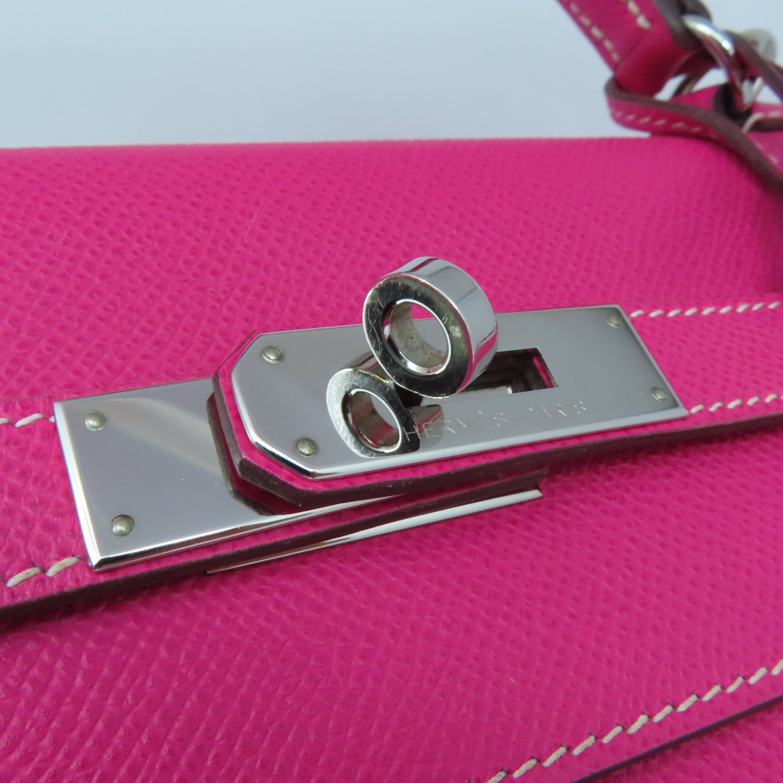 HERMES Epsom Leather Kelly 32 Silver Buckle Hand Shoulder Backpack Fluorescent Pink/Pink Purple