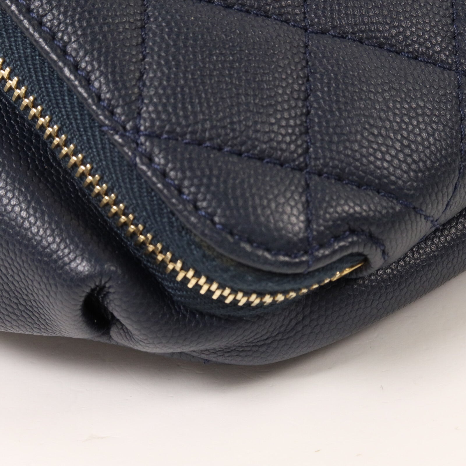 CHANEL 牛皮皮革Business Affinity Waist Bag鏈帶腰包