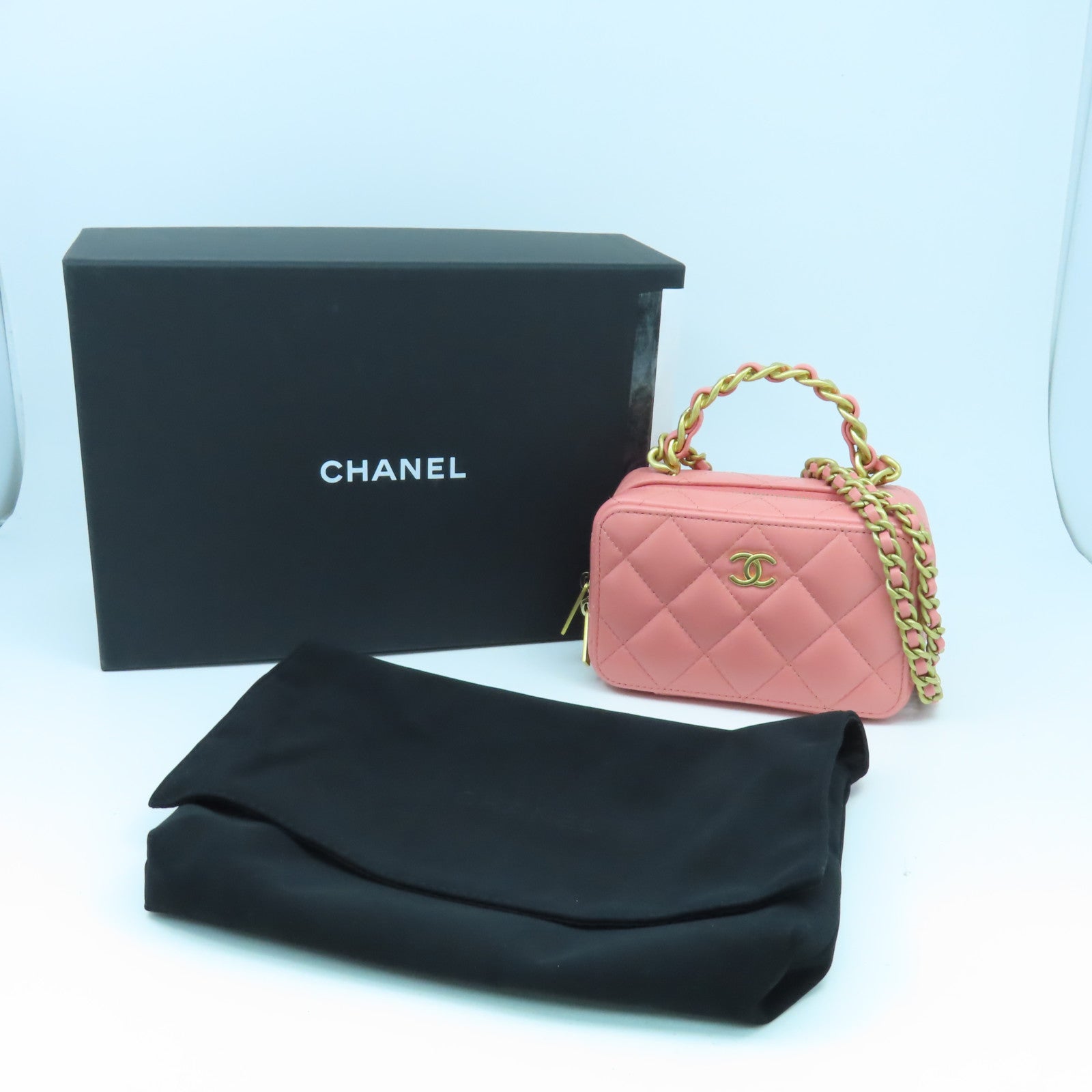 CHANEL **【激減優惠】菱格羊皮皮革Mini Vanity Case金扣鏈帶肩背袋粉紅色