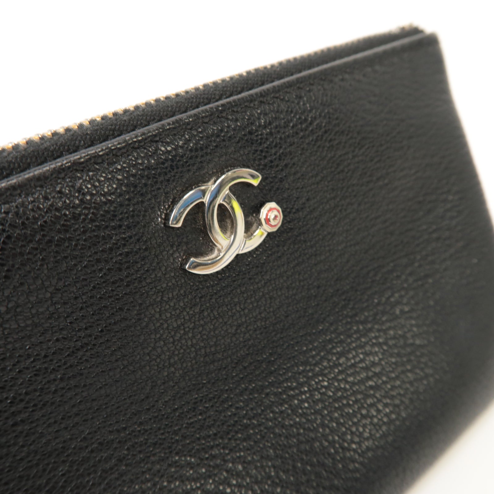 CHANEL 牛皮皮革Mini Pouch銀扣手拿包黑色