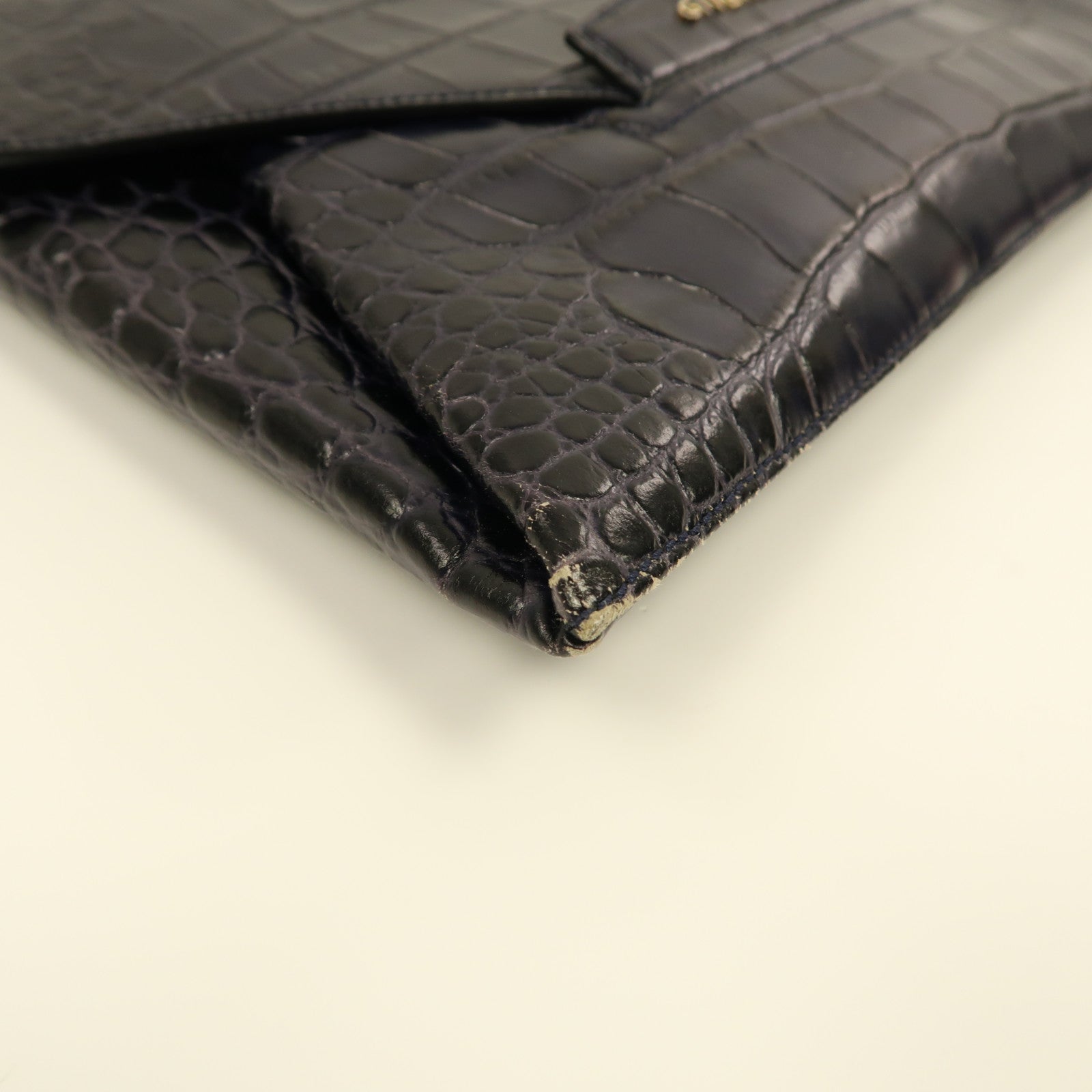 GIVENCHY 牛皮皮革Clutch金扣手拿包藍色