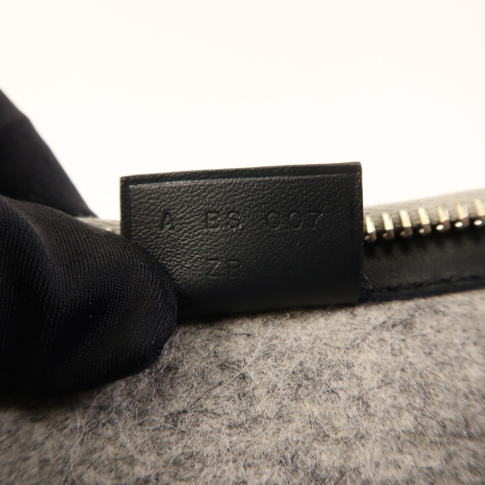 HERMES Veau Swift皮革Toudou 29手拿包Noir