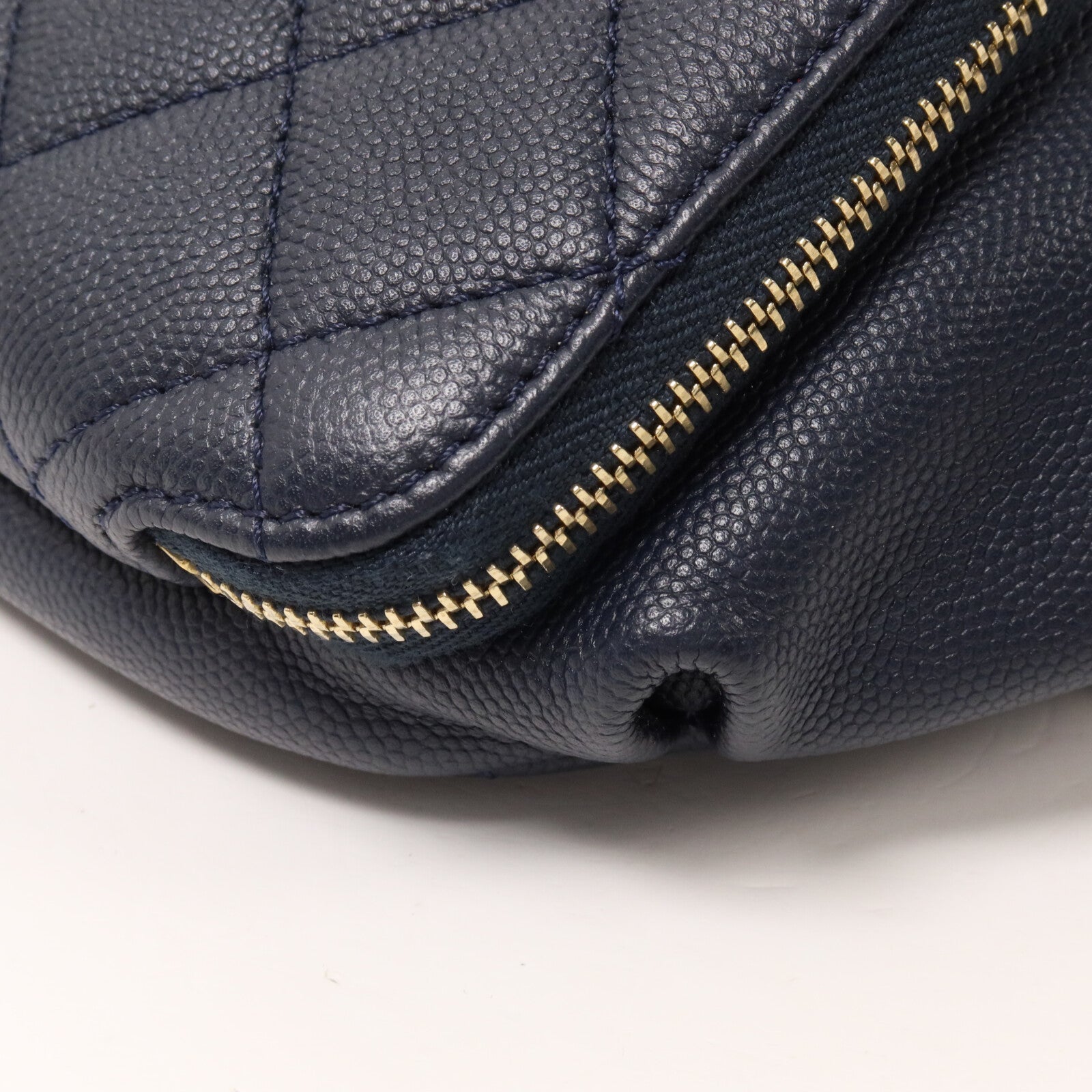 CHANEL 牛皮皮革Business Affinity Waist Bag鏈帶腰包