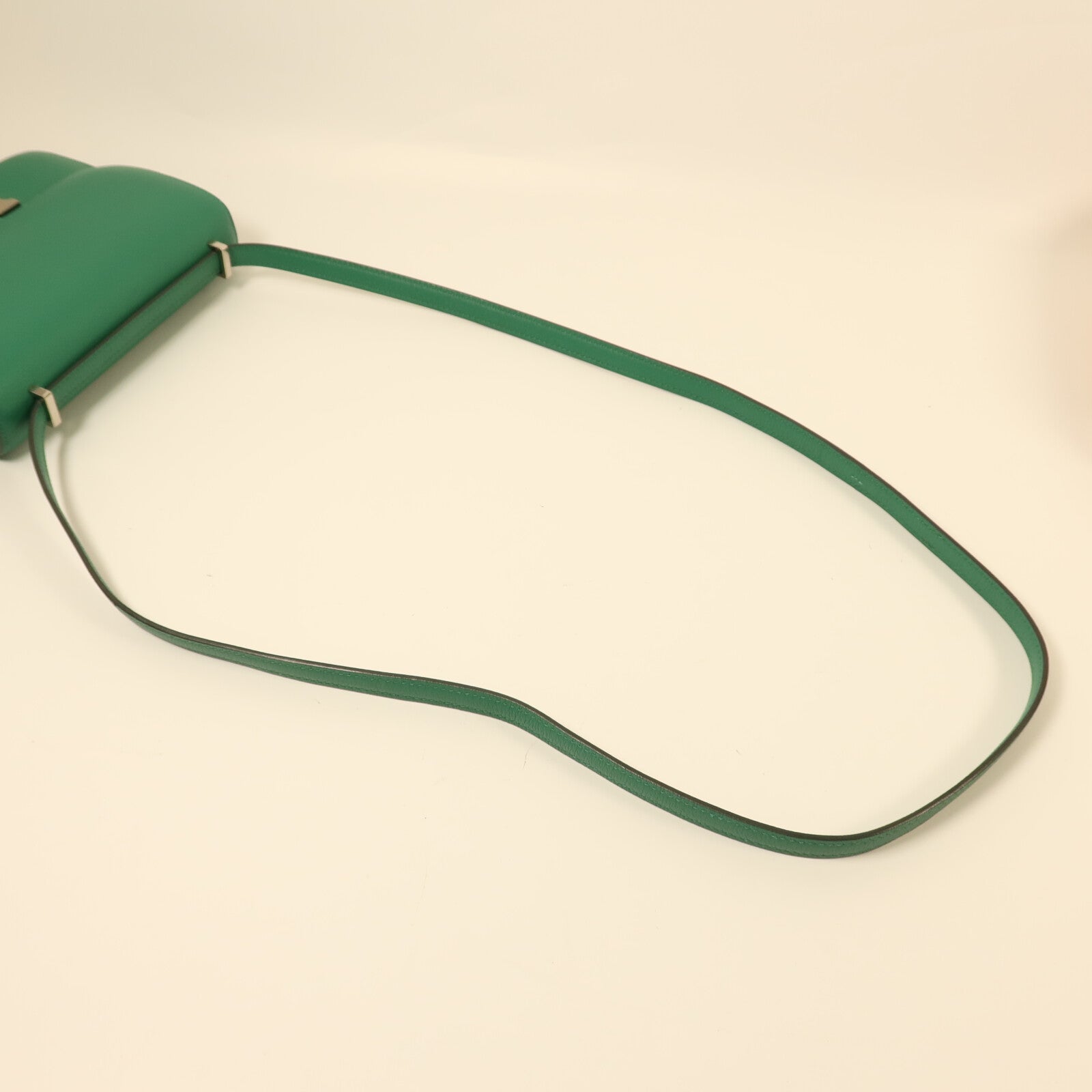HERMES Evercolor皮革Constance Mini銀扣肩背袋Vert Vertigo