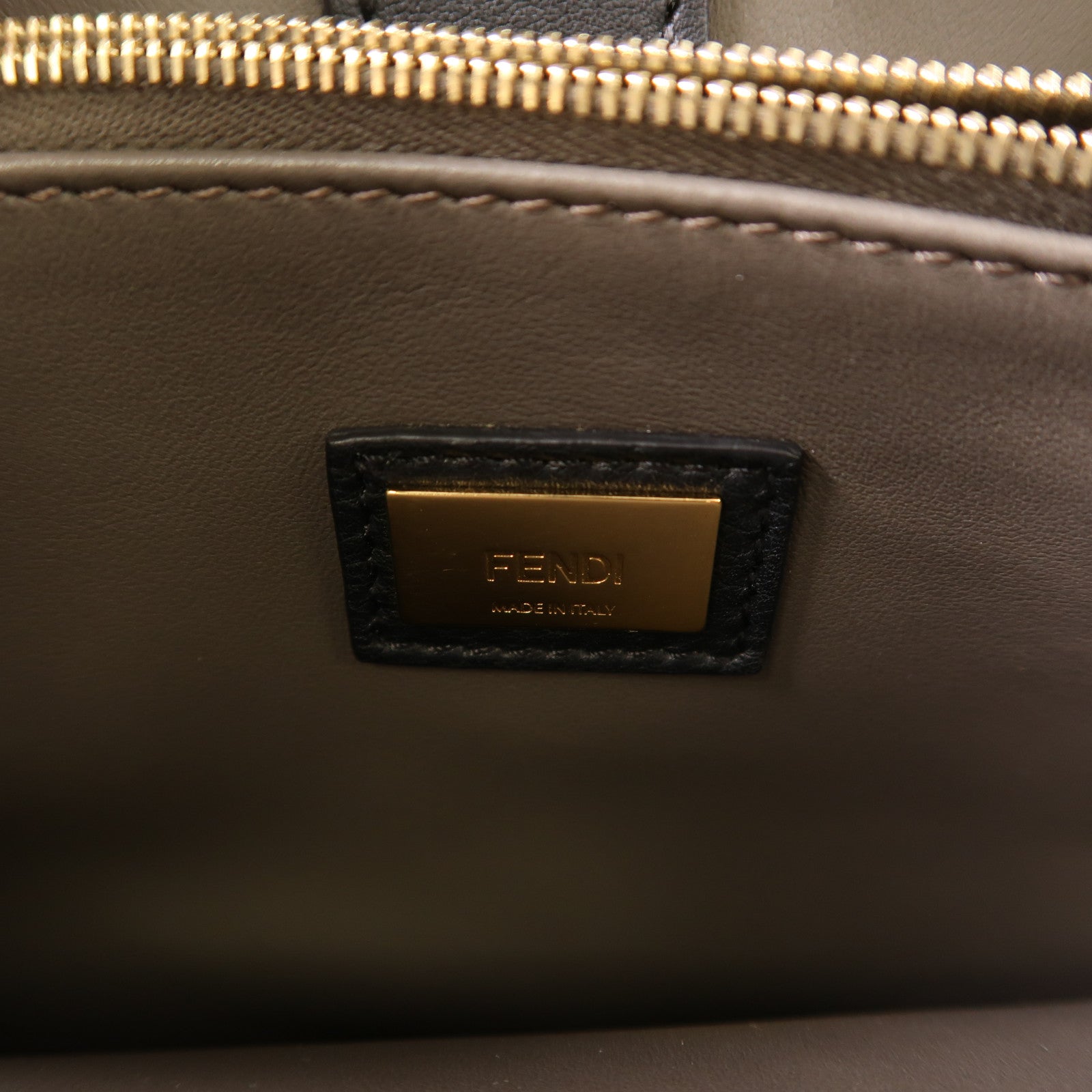 FENDI 牛皮皮革Petite 2 Jours金扣手挽肩背兩用袋