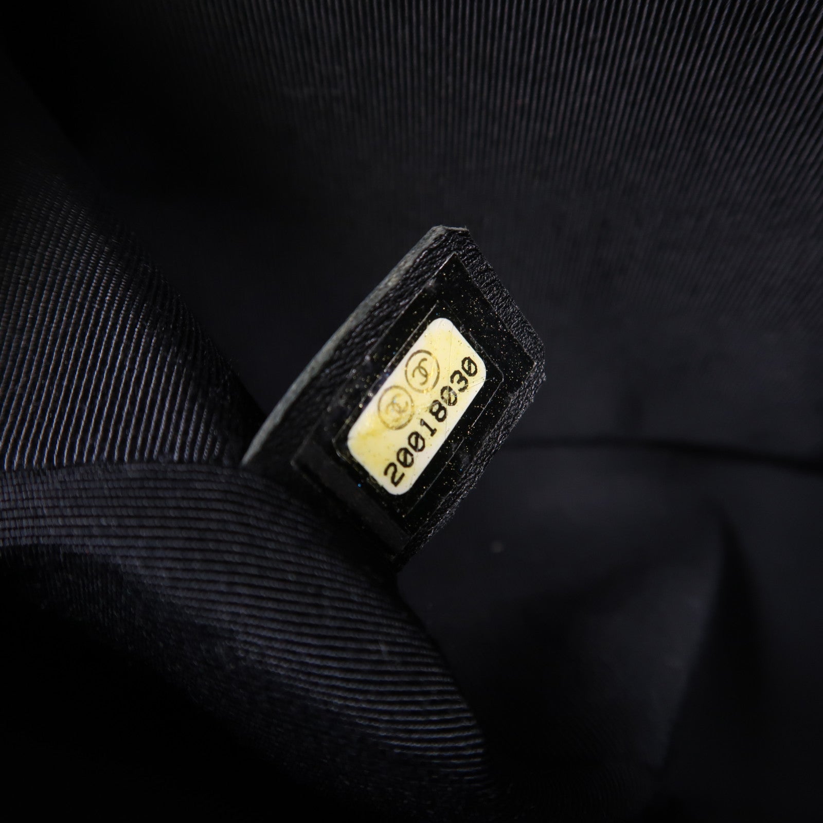 CHANEL 牛皮皮革Boy 25cm鏈帶肩背袋