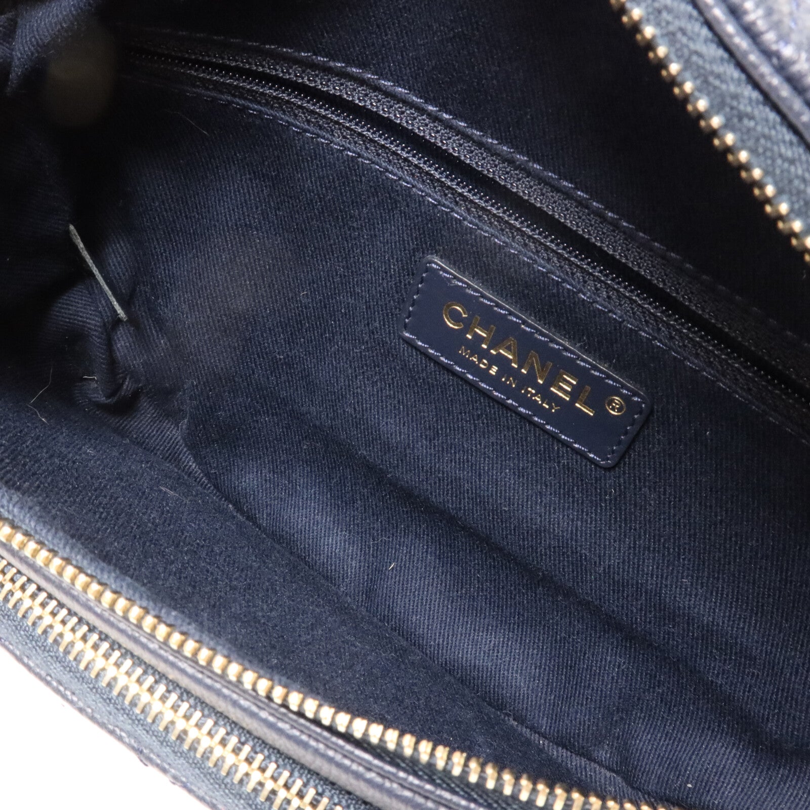 CHANEL 牛皮皮革Business Affinity Waist Bag鏈帶腰包