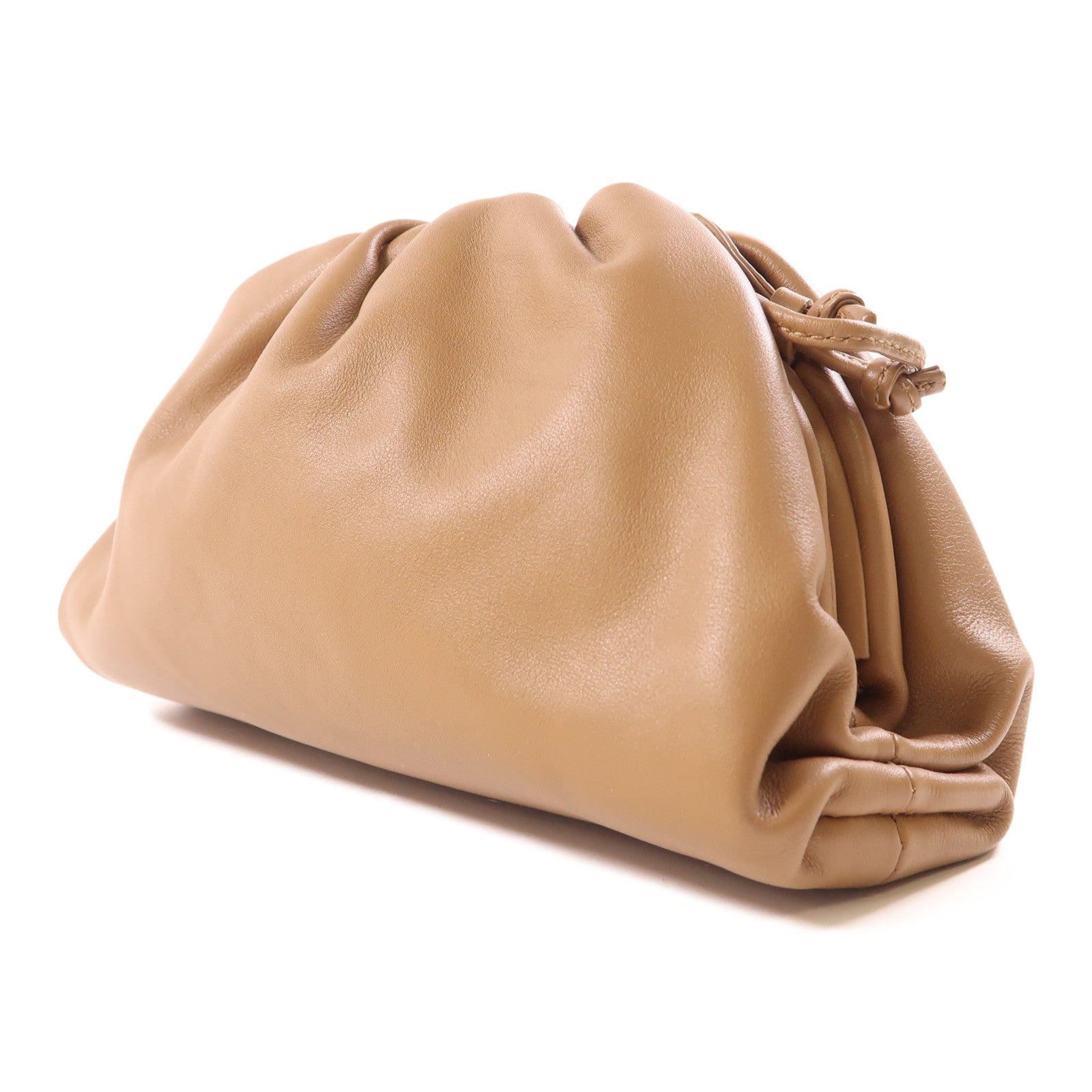 BOTTEGA VENETA 牛皮皮革Mini Pouch金扣肩背袋
