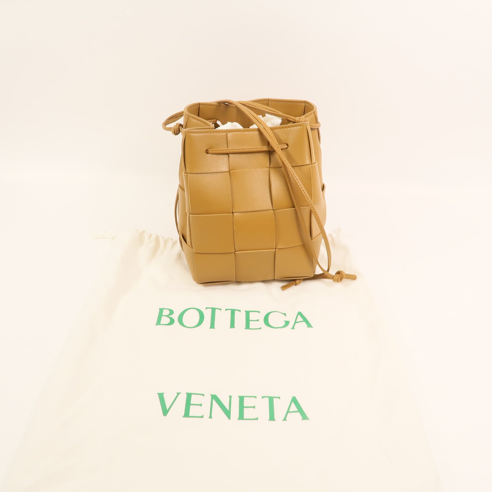 BOTTEGA VENETA 牛皮皮革Cassette Bucket肩背袋