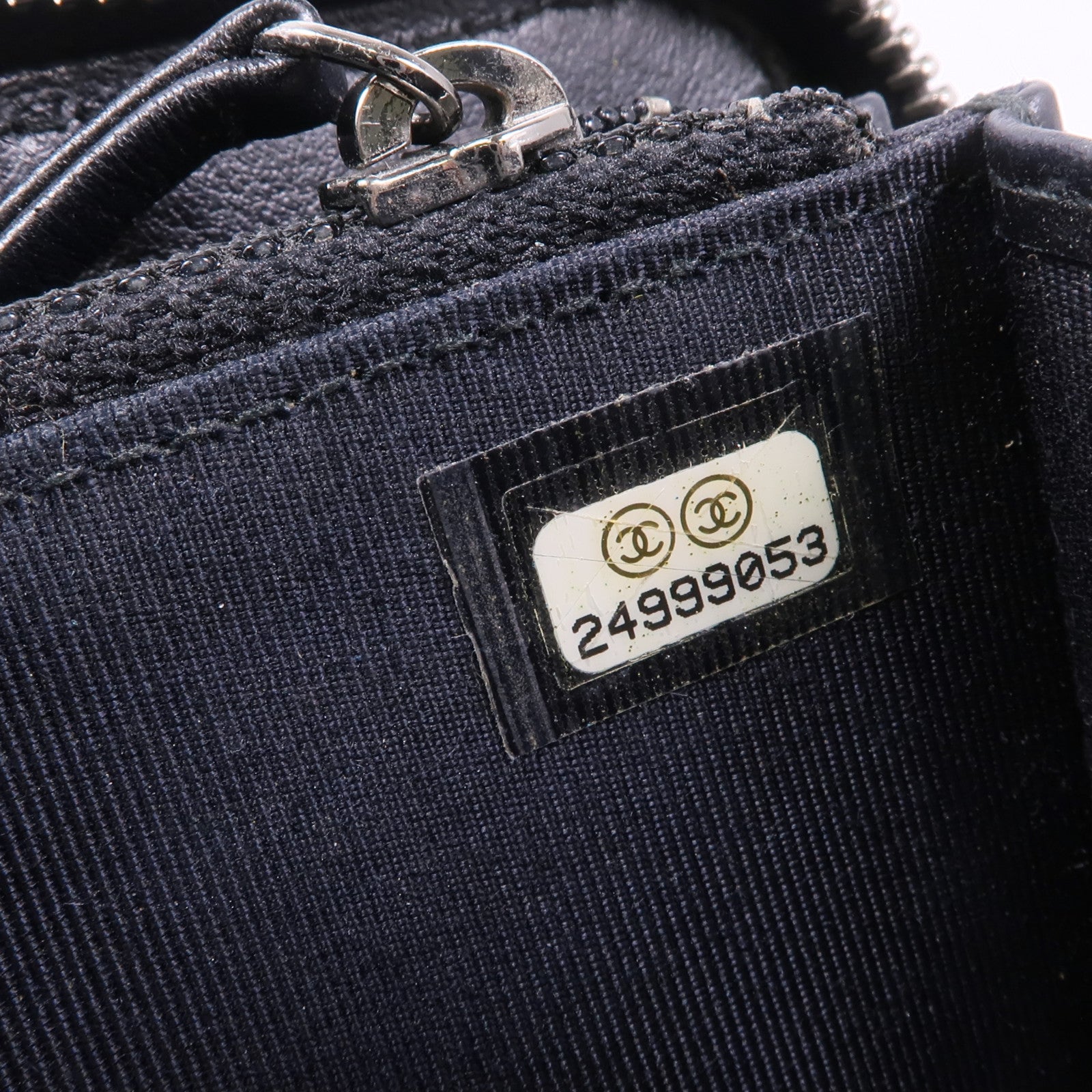 CHANEL 牛皮皮革Zipper Wallet銀扣錢包