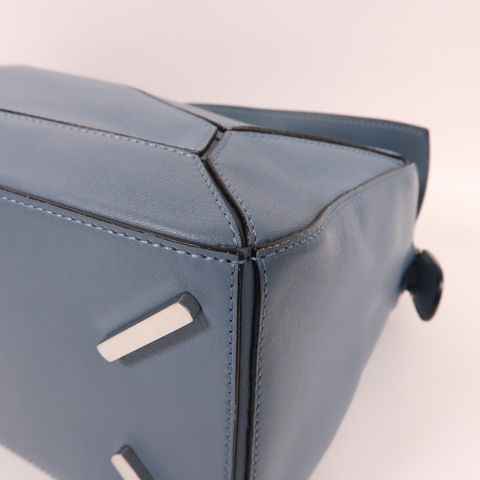 LOEWE 牛皮皮革Puzzle Bag銀扣手挽肩背兩用袋藍色