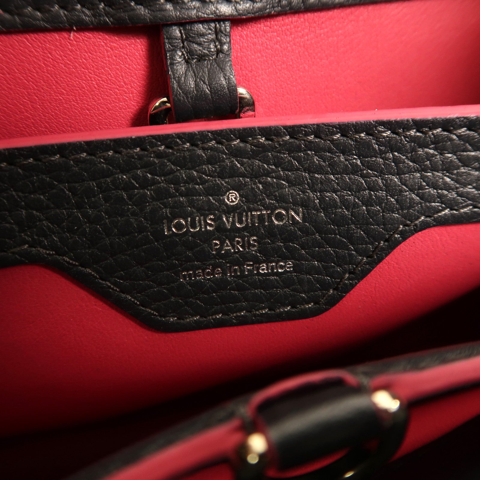 LOUIS VUITTON Taurillon Capucines BB銀扣手挽肩背兩用袋