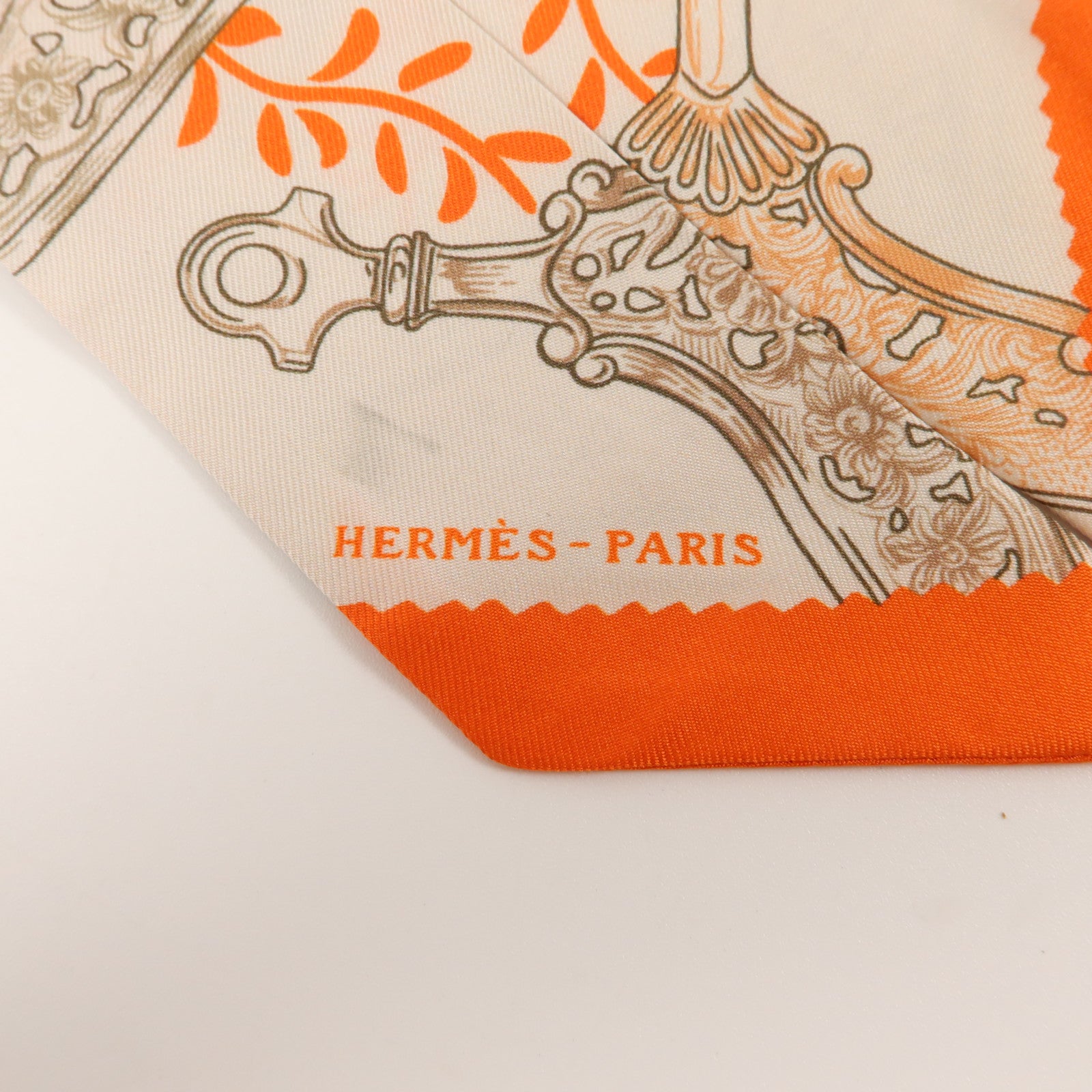 HERMES 絲質Twilly絲巾