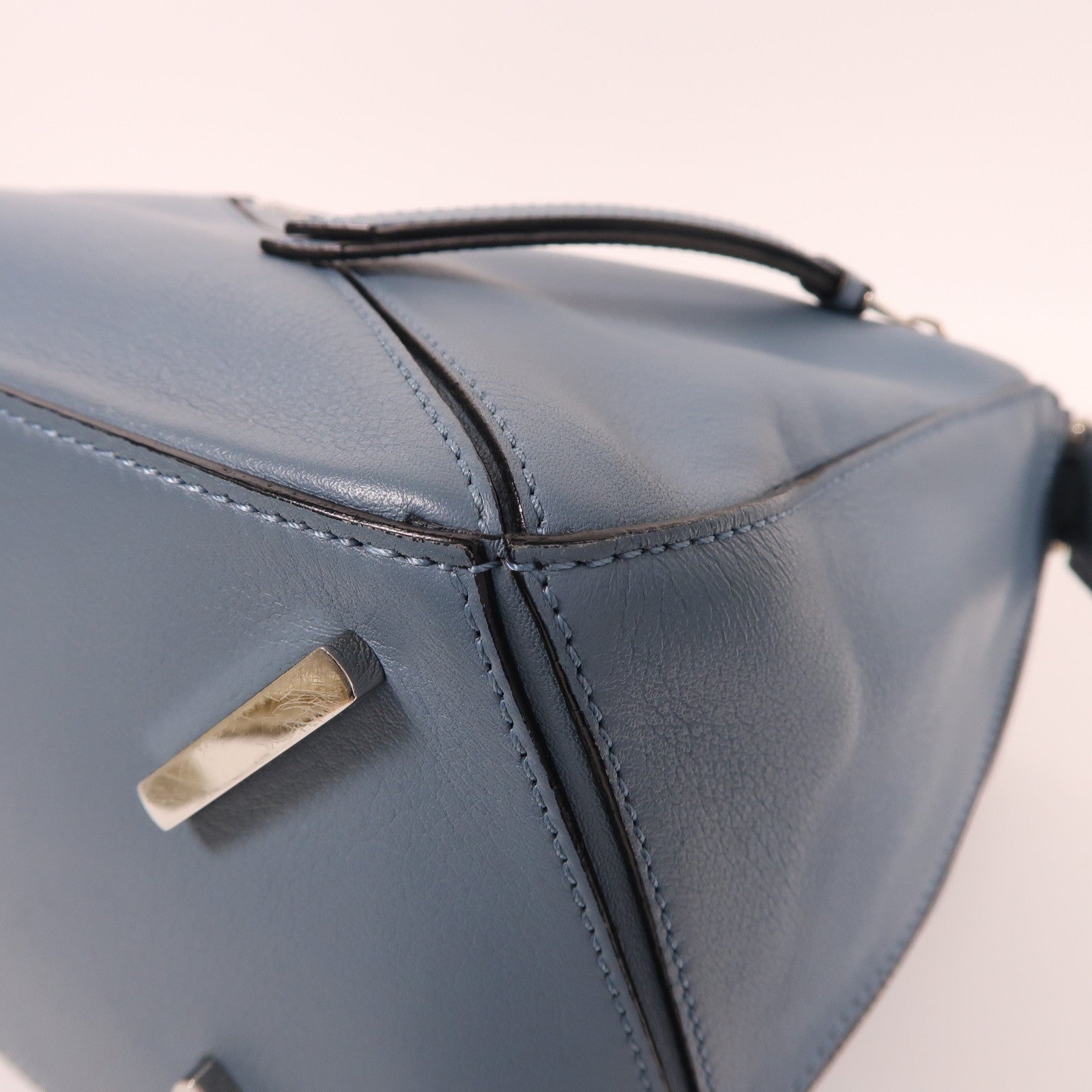 LOEWE 牛皮皮革Puzzle Bag銀扣手挽肩背兩用袋藍色