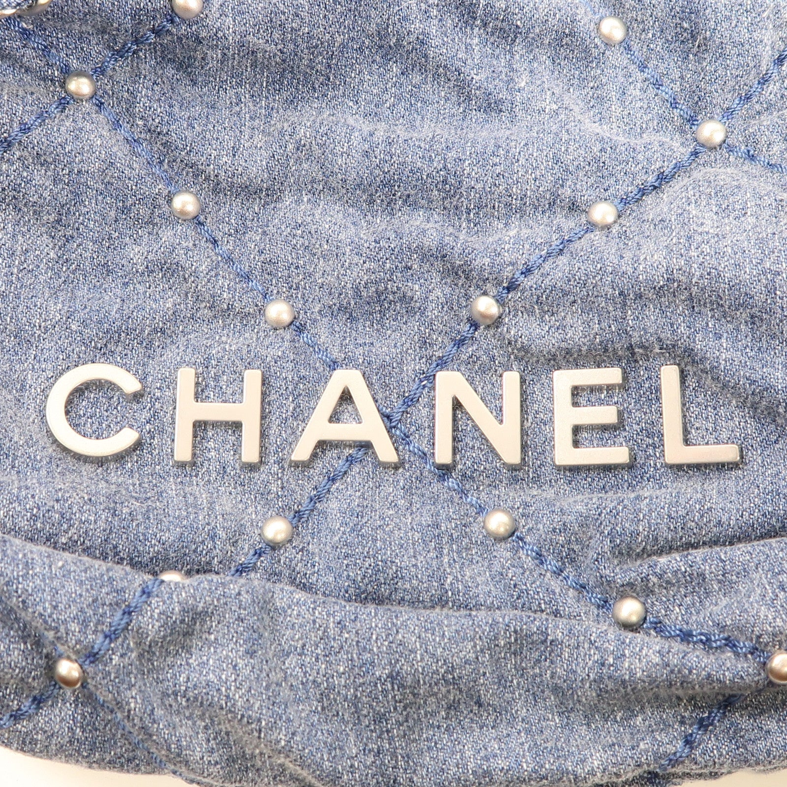 CHANEL 【激減優惠】牛仔布Mini 22 Chain Shoulder銀扣鏈帶手挽肩背兩用袋