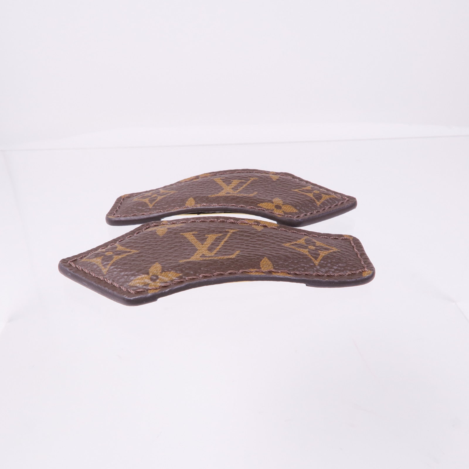 LOUIS VUITTON Monogram Hair Clips金扣髮夾