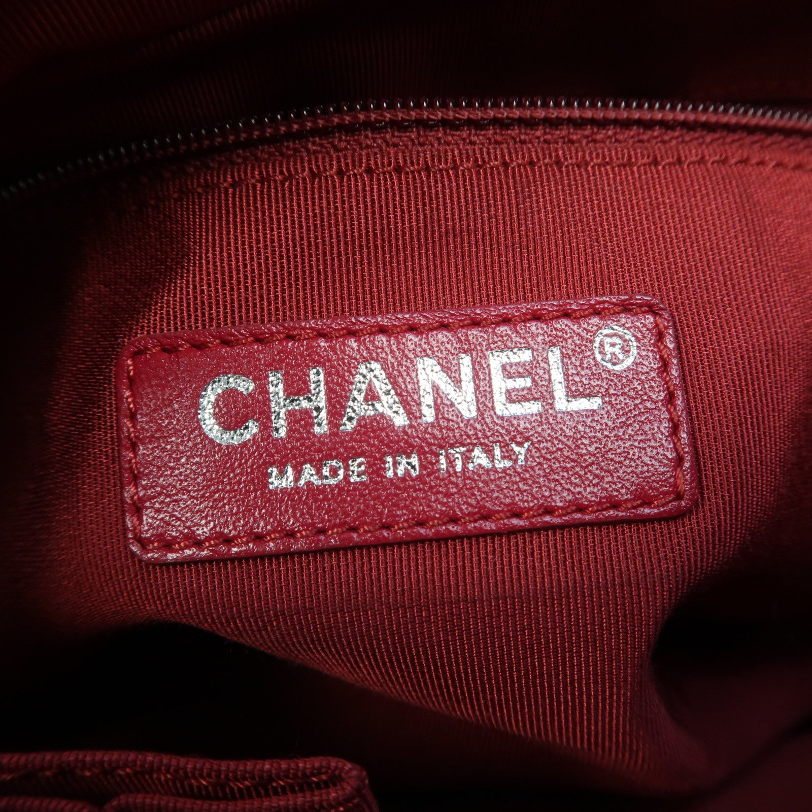 CHANEL 菱格牛皮皮革Gabrielle鏈帶肩背袋深藍色