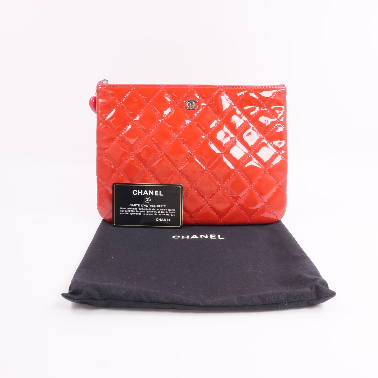 CHANEL 漆皮皮革Valentine Hearts Medium Pouch手拿包