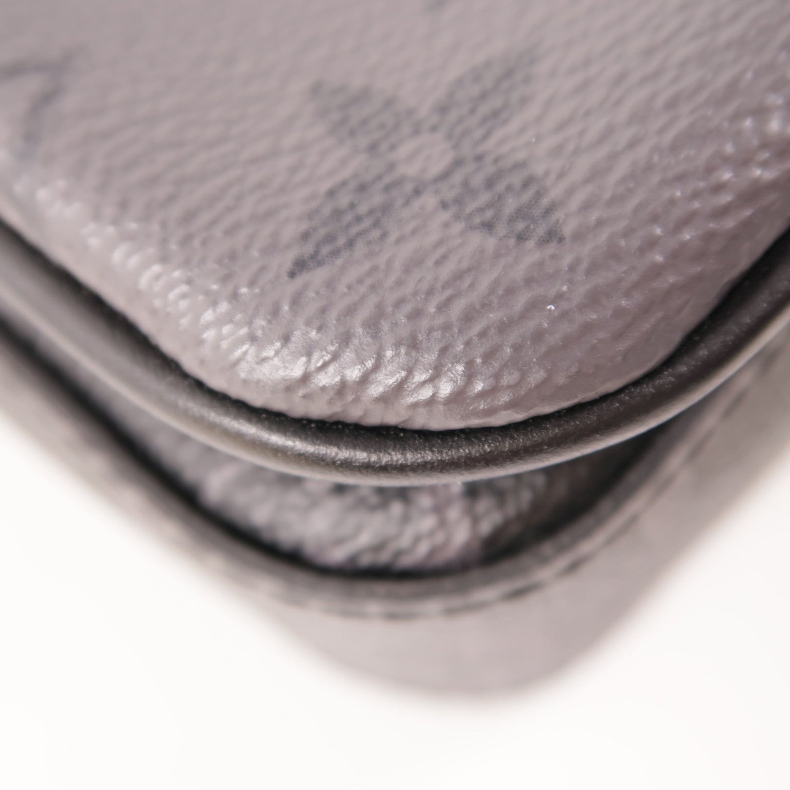LOUIS VUITTON Monogram Eclipse Reverse Trio Messenger銀扣肩背袋灰色
