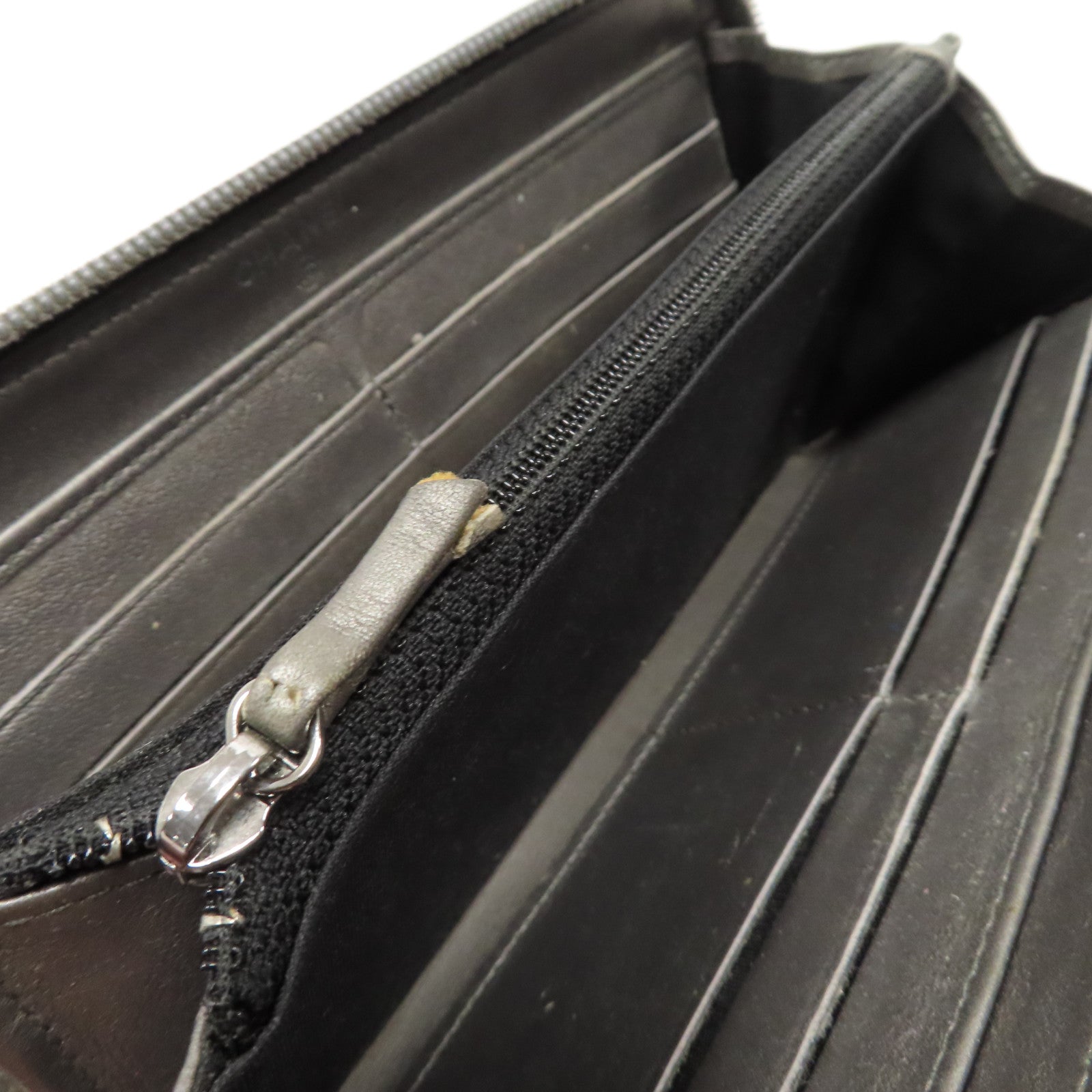 CHANEL 【激減優惠】皮革Zipper Long Wallet銀扣拉鍊長錢包銀色/灰色
