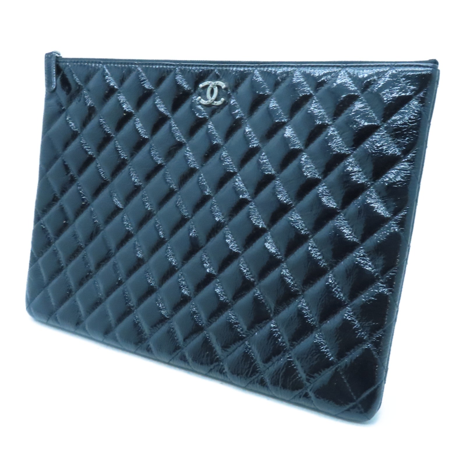 CHANEL 菱格漆皮皮革Pouch銀扣手拿包黑色