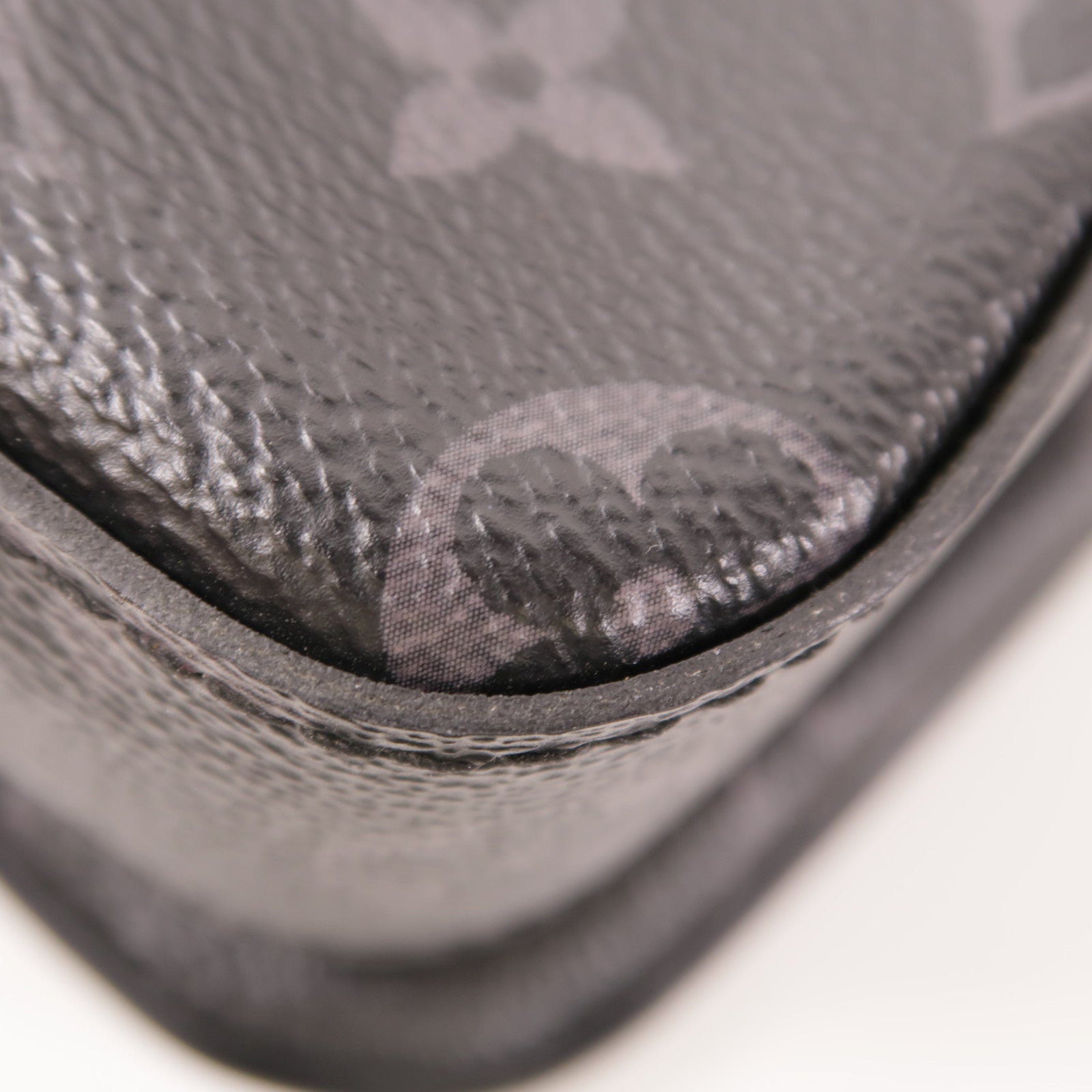 LOUIS VUITTON Monogram Eclipse Reverse Trio Messenger銀扣肩背袋灰色