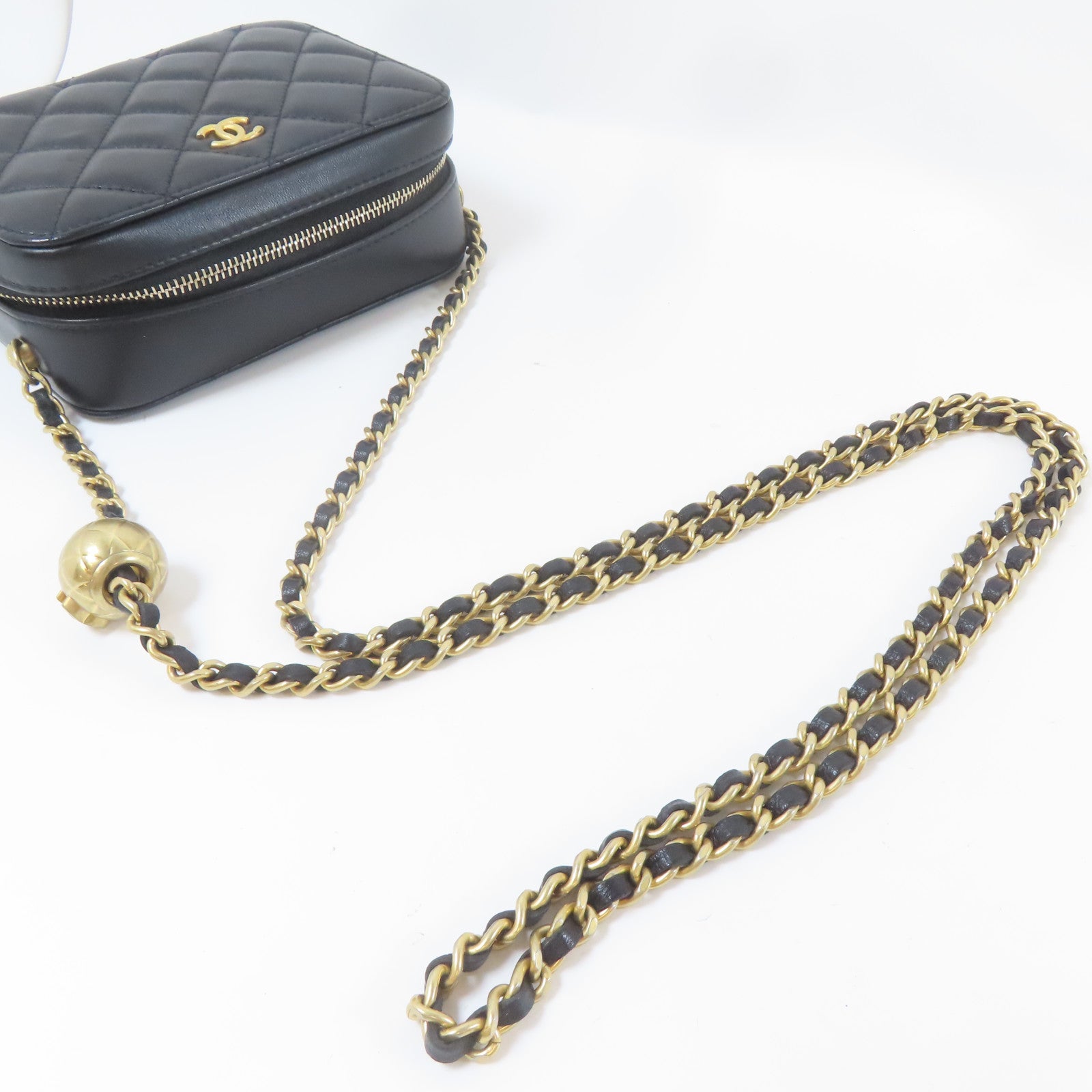 CHANEL 菱格羊皮皮革Chain Shoulder Bag金扣鏈帶肩背袋