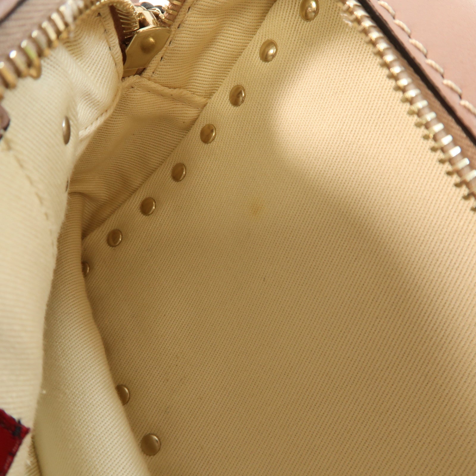 Valentino 牛皮皮革Garavani Rockstud金扣肩背袋粉紅色