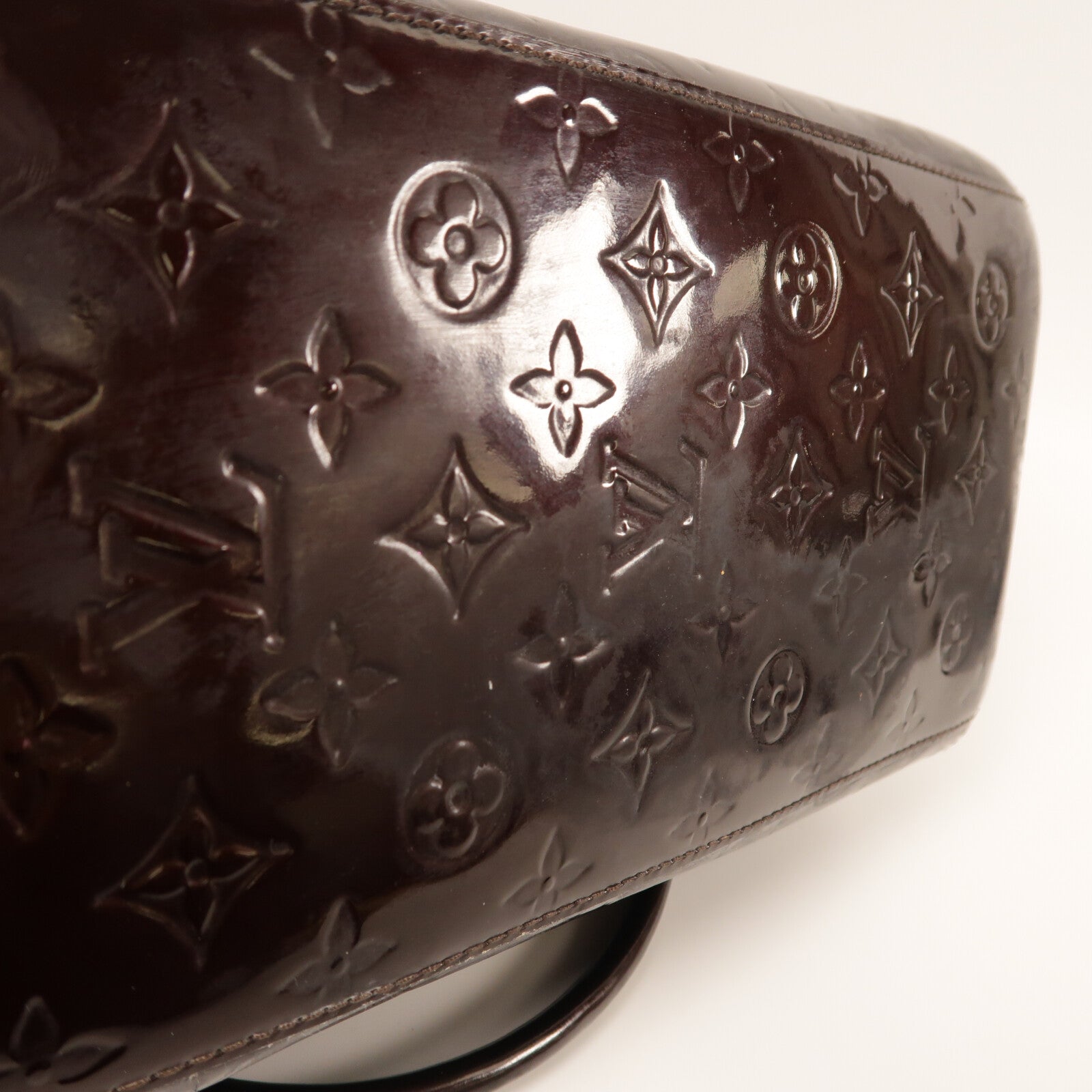LOUIS VUITTON 【激減優惠】Vernis漆皮皮革Sherwood GM金扣肩背袋