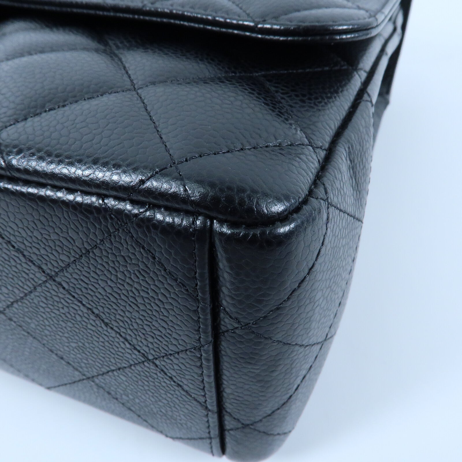 CHANEL 牛皮皮革Classic Maxi銀扣鏈帶肩背袋