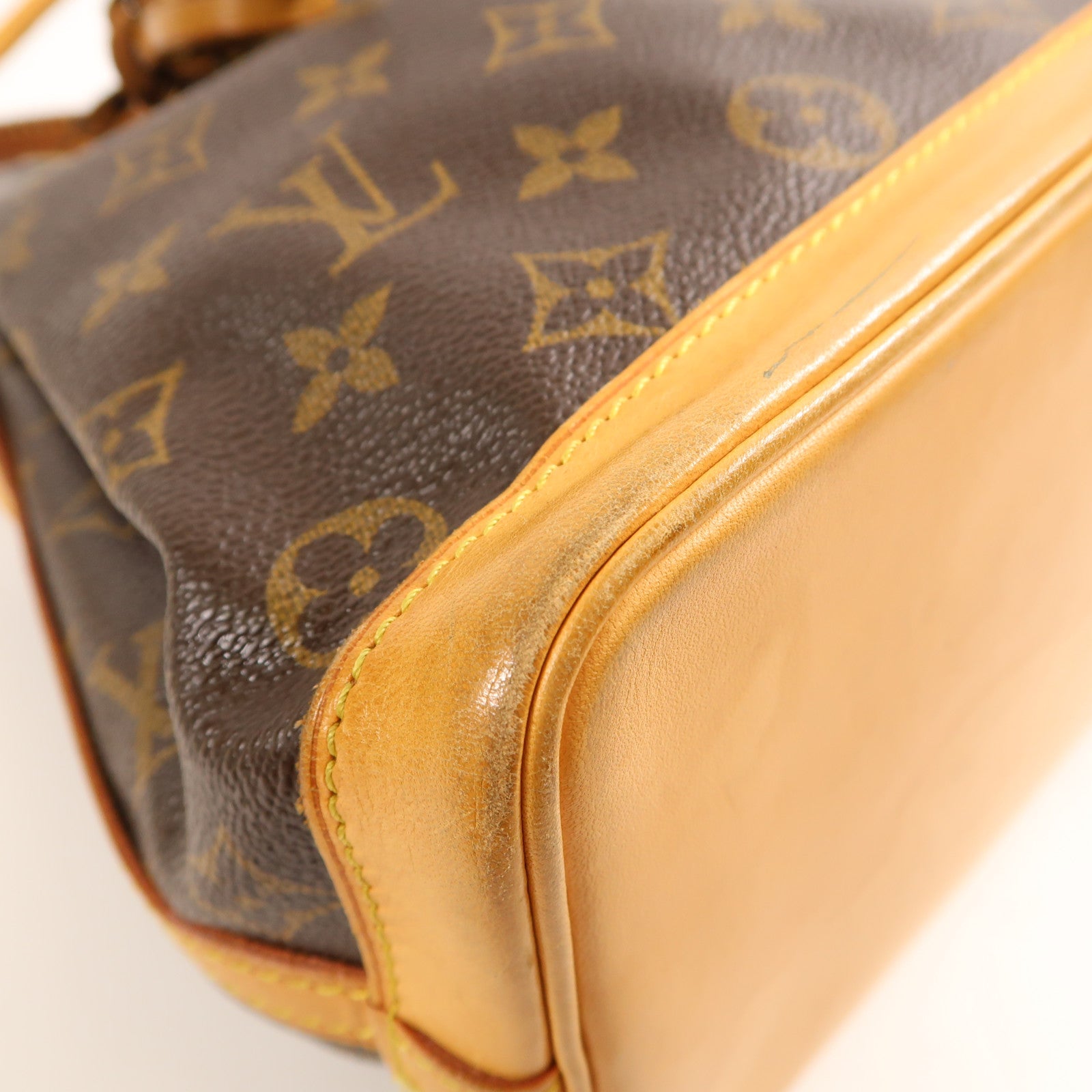 LOUIS VUITTON Monogram Mini Noe金扣肩背袋