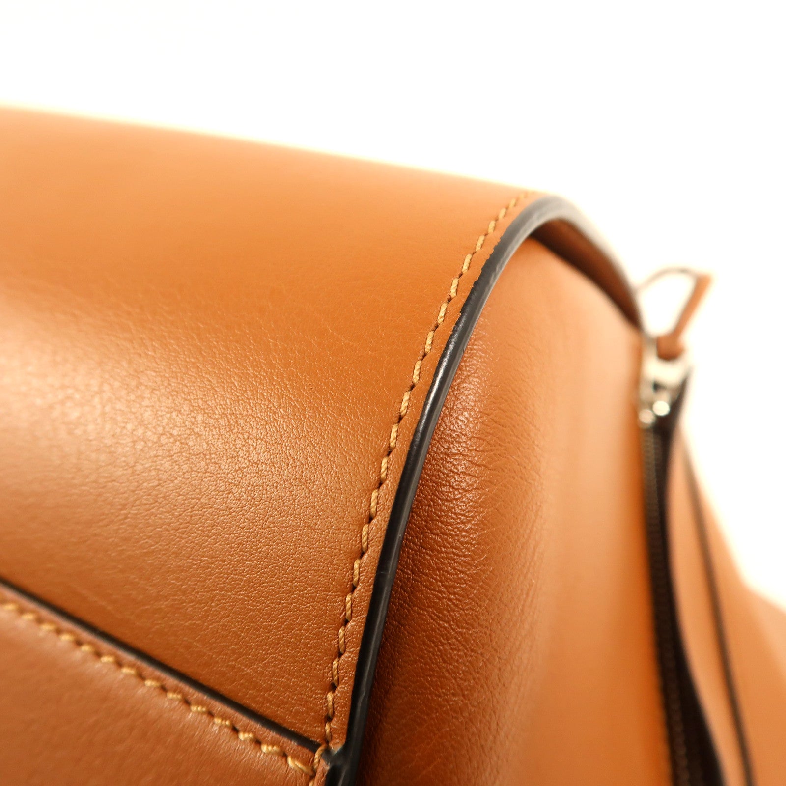 LOEWE 牛皮皮革Hammock銀扣手挽肩背兩用袋