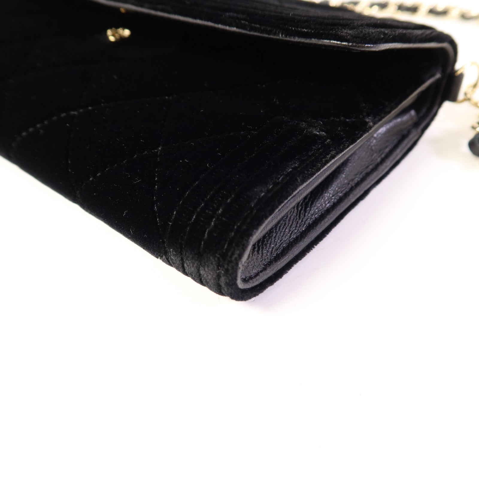 CHANEL 天鵝絨Chain Shoulder Bag金扣鏈帶肩背袋