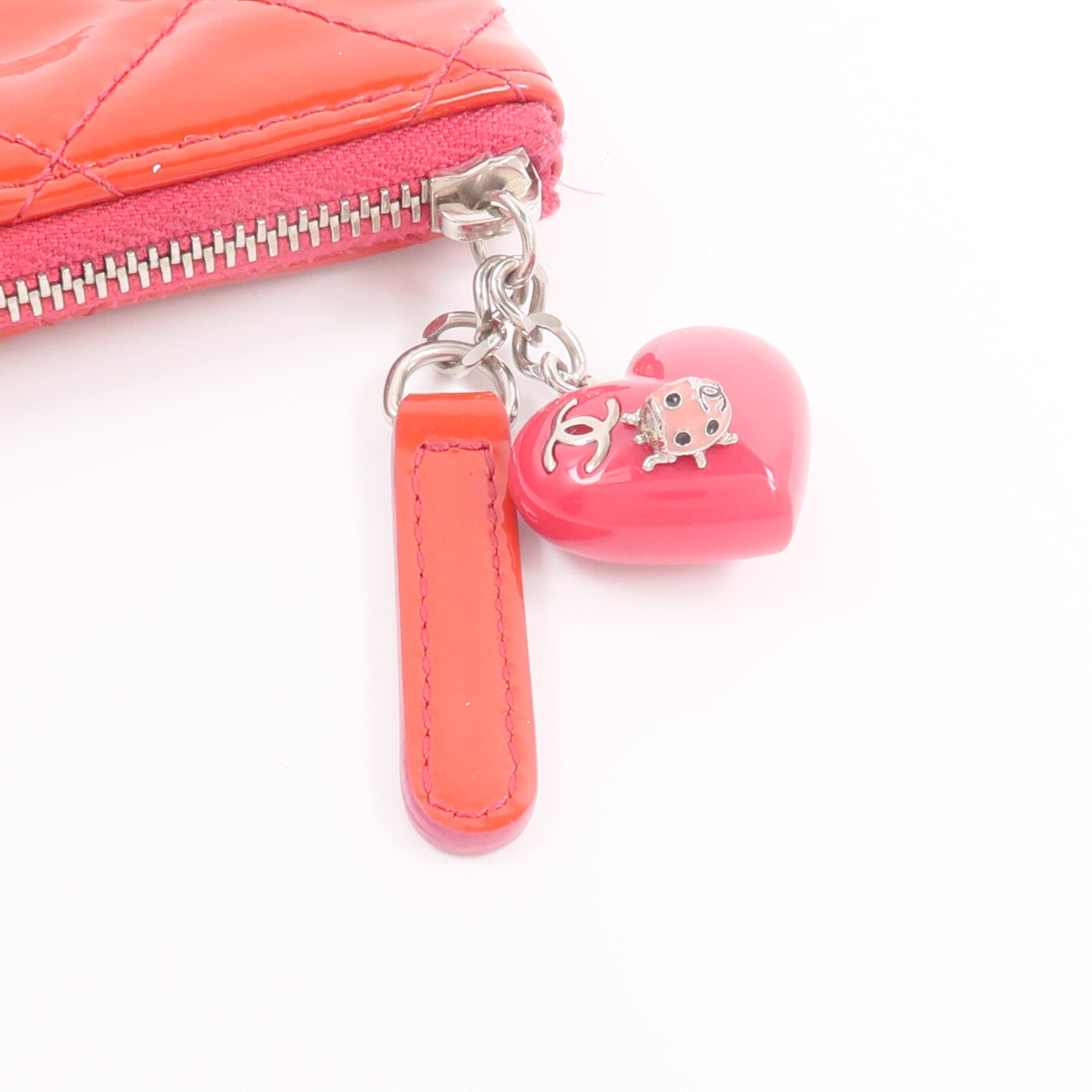 CHANEL 漆皮皮革Valentine Hearts Medium Pouch手拿包