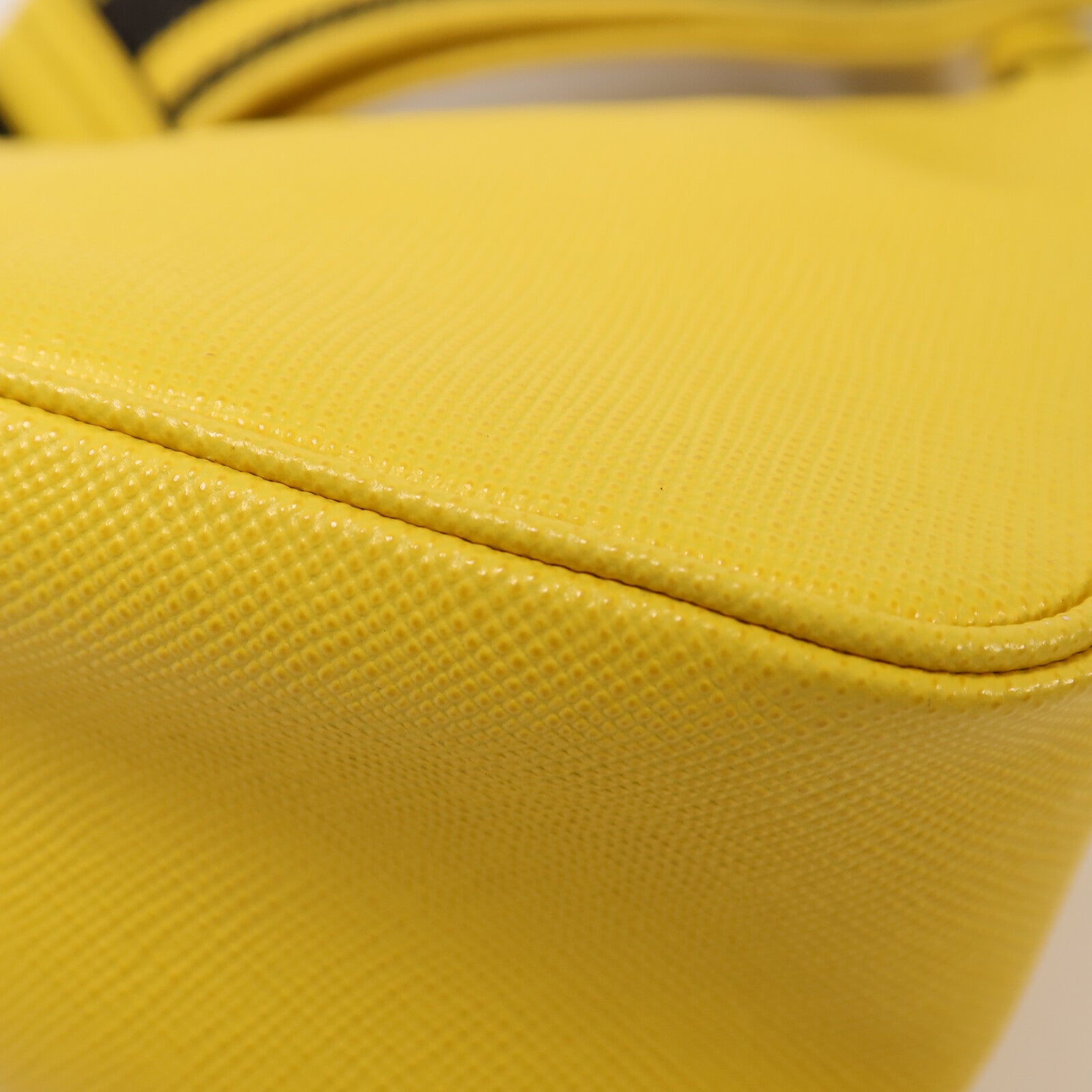 PRADA 牛皮皮革Triangle Bag肩背袋