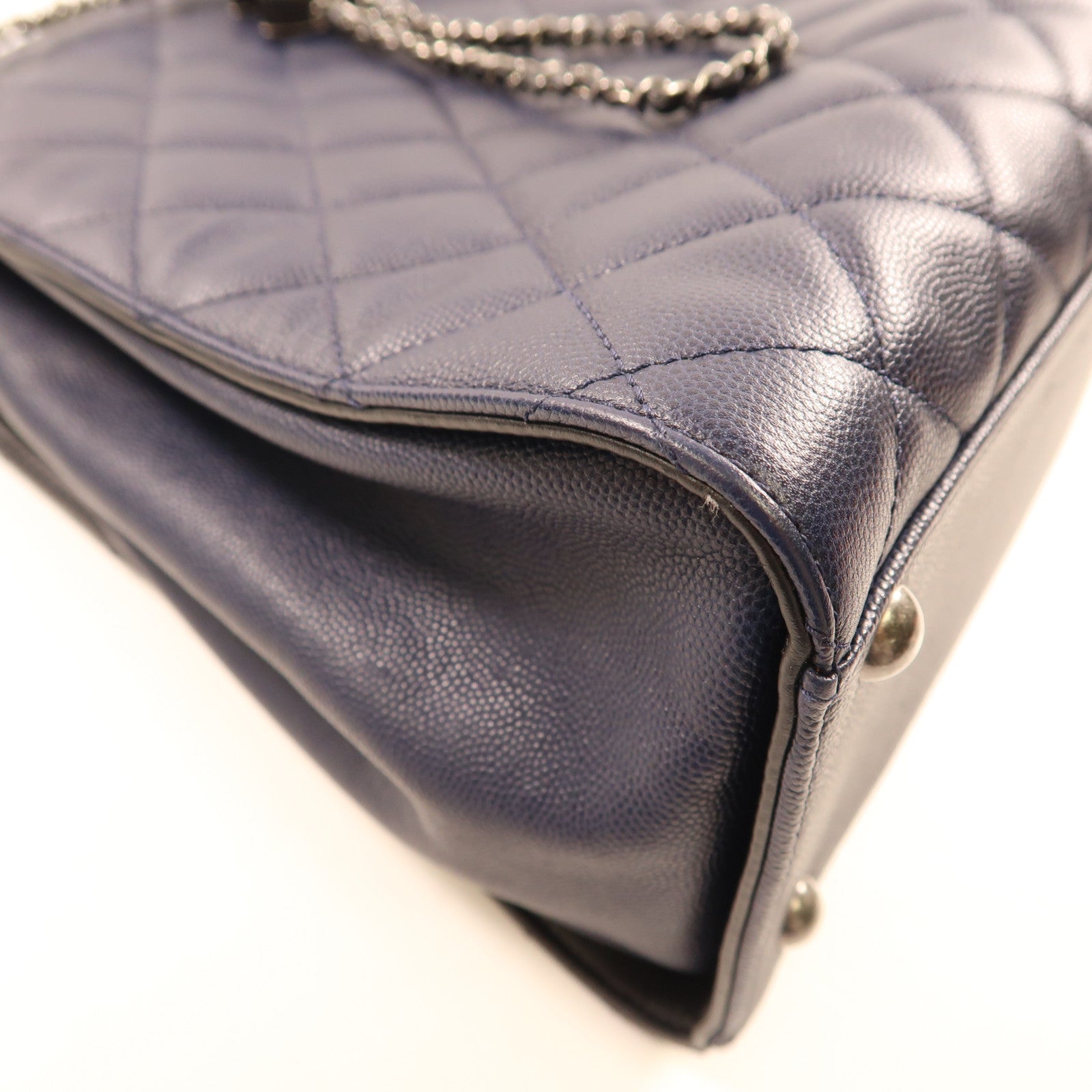 CHANEL 【激減優惠】牛皮皮革Bucket Bag金扣鏈帶手挽肩背兩用袋