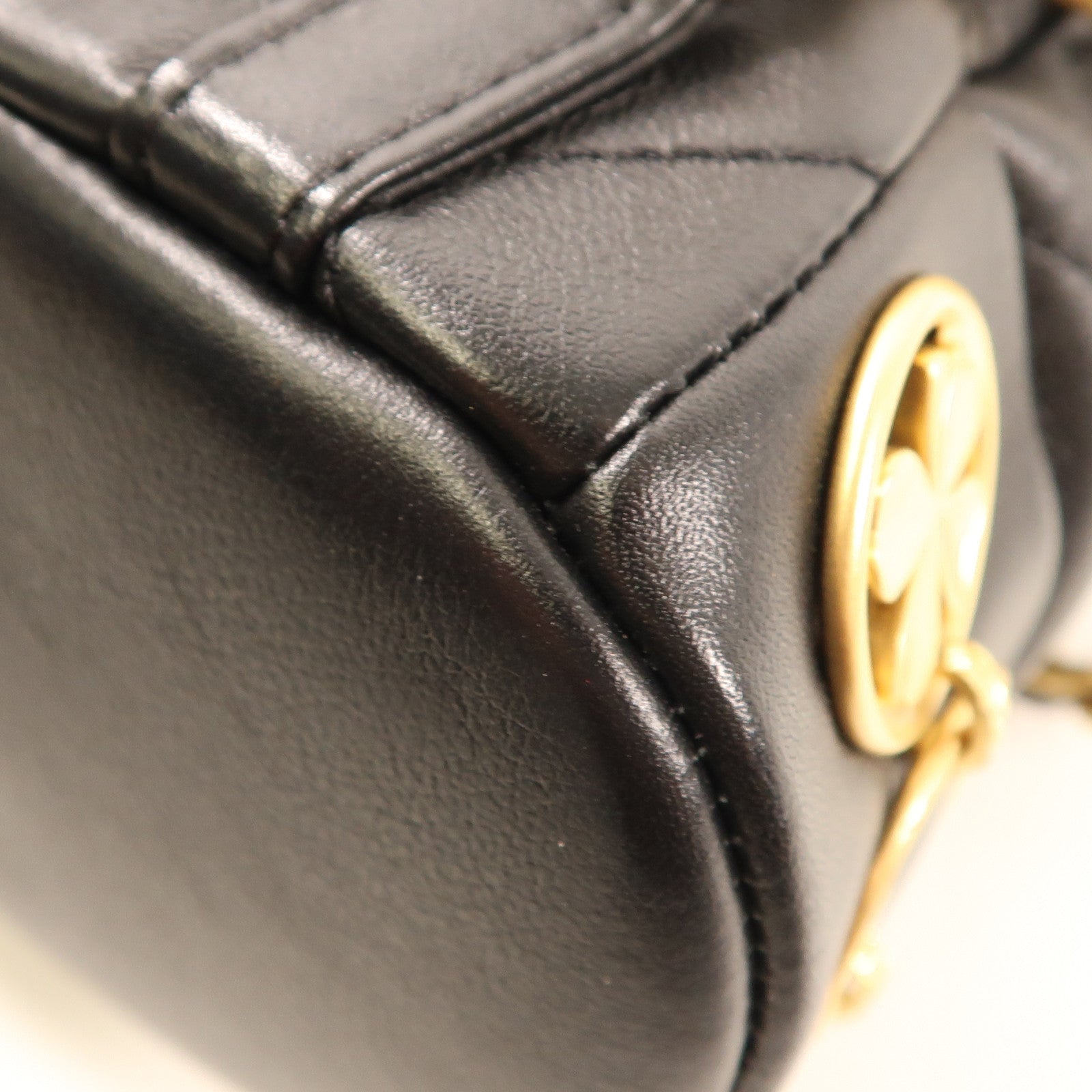 CHANEL 【激減優惠】羊皮皮革金扣Rucksack AS4275鏈帶背包