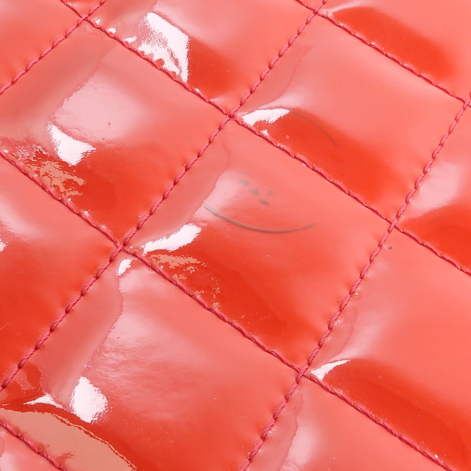 CHANEL 漆皮皮革Valentine Hearts Medium Pouch手拿包
