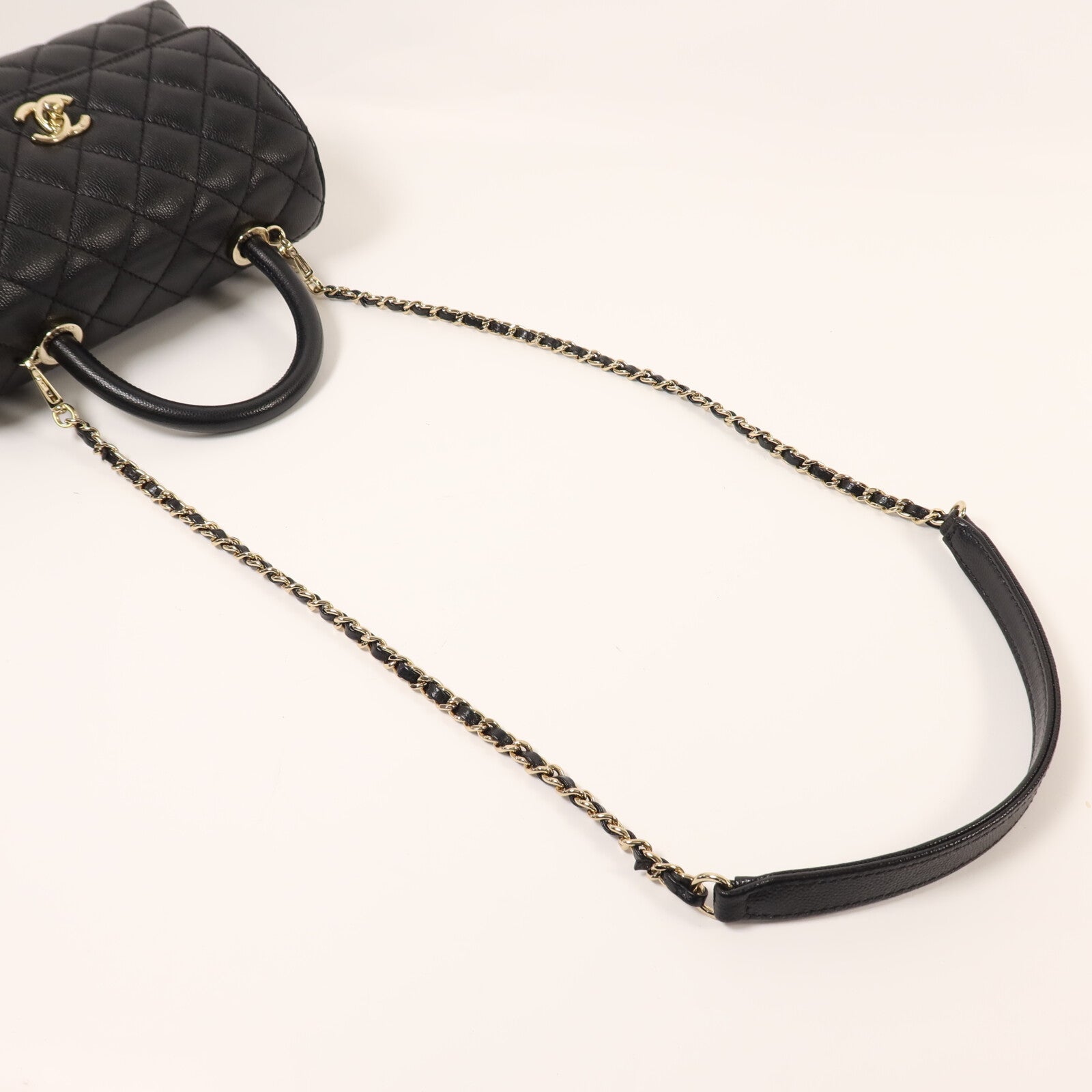 CHANEL 牛皮皮革Coco Handle金扣鏈帶手挽肩背兩用袋