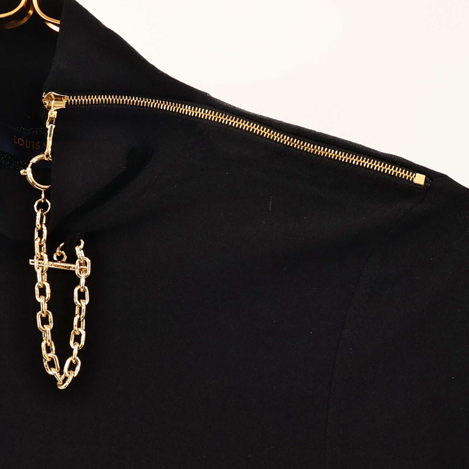 LOUIS VUITTON Shoulder Detail Turtleneck Sweater上衣