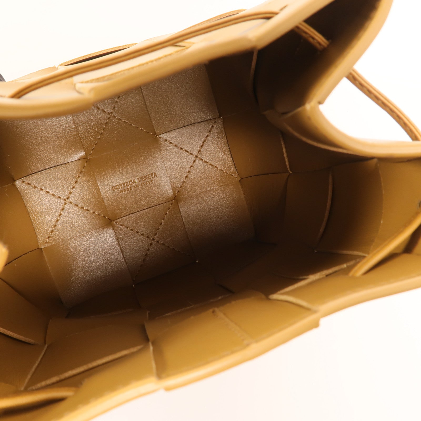 BOTTEGA VENETA 牛皮皮革Cassette Bucket肩背袋